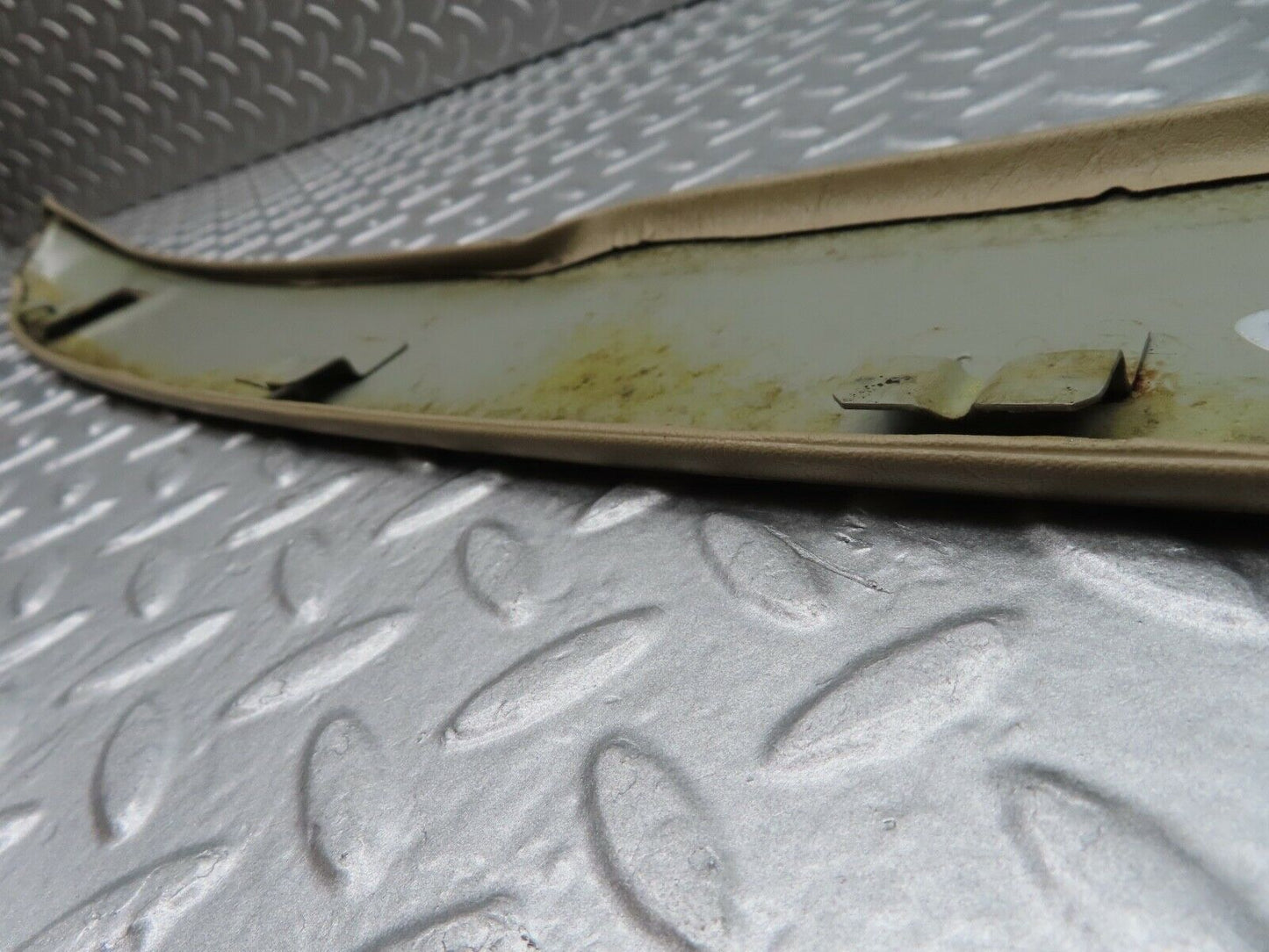 19881 Mercedes-Benz R129 300SL Coupe Windshield Latch Trim Cover Cream