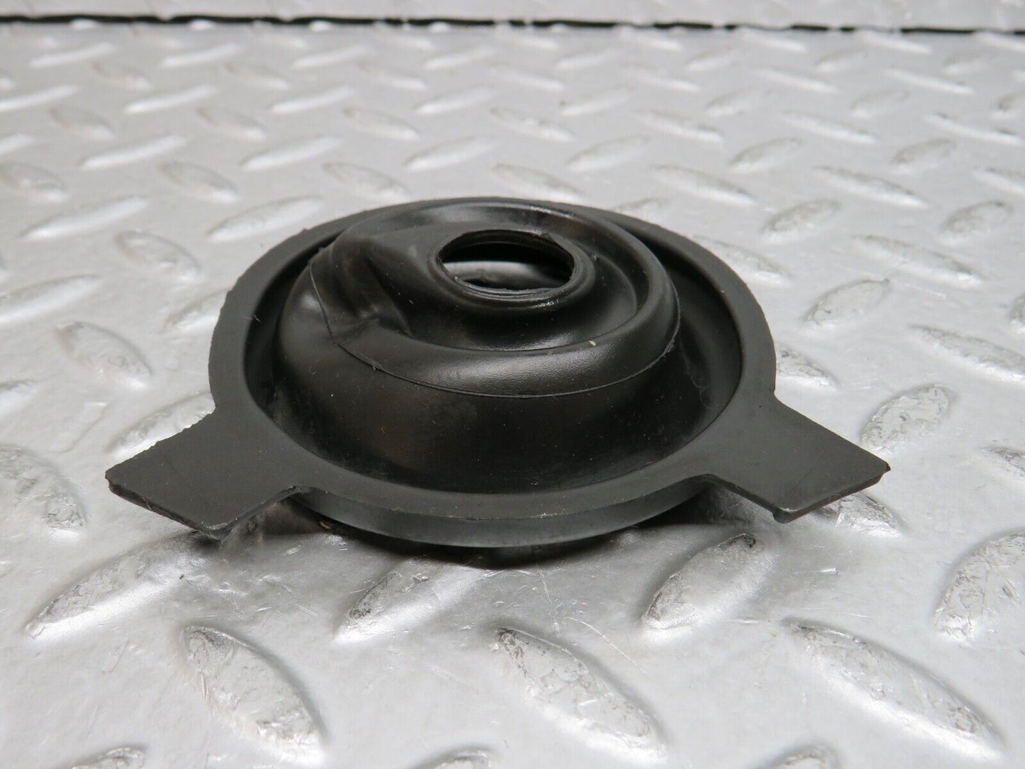 29460 Mercedes-Benz W124 230E Fuel Tank Rubber Seal 1244710481