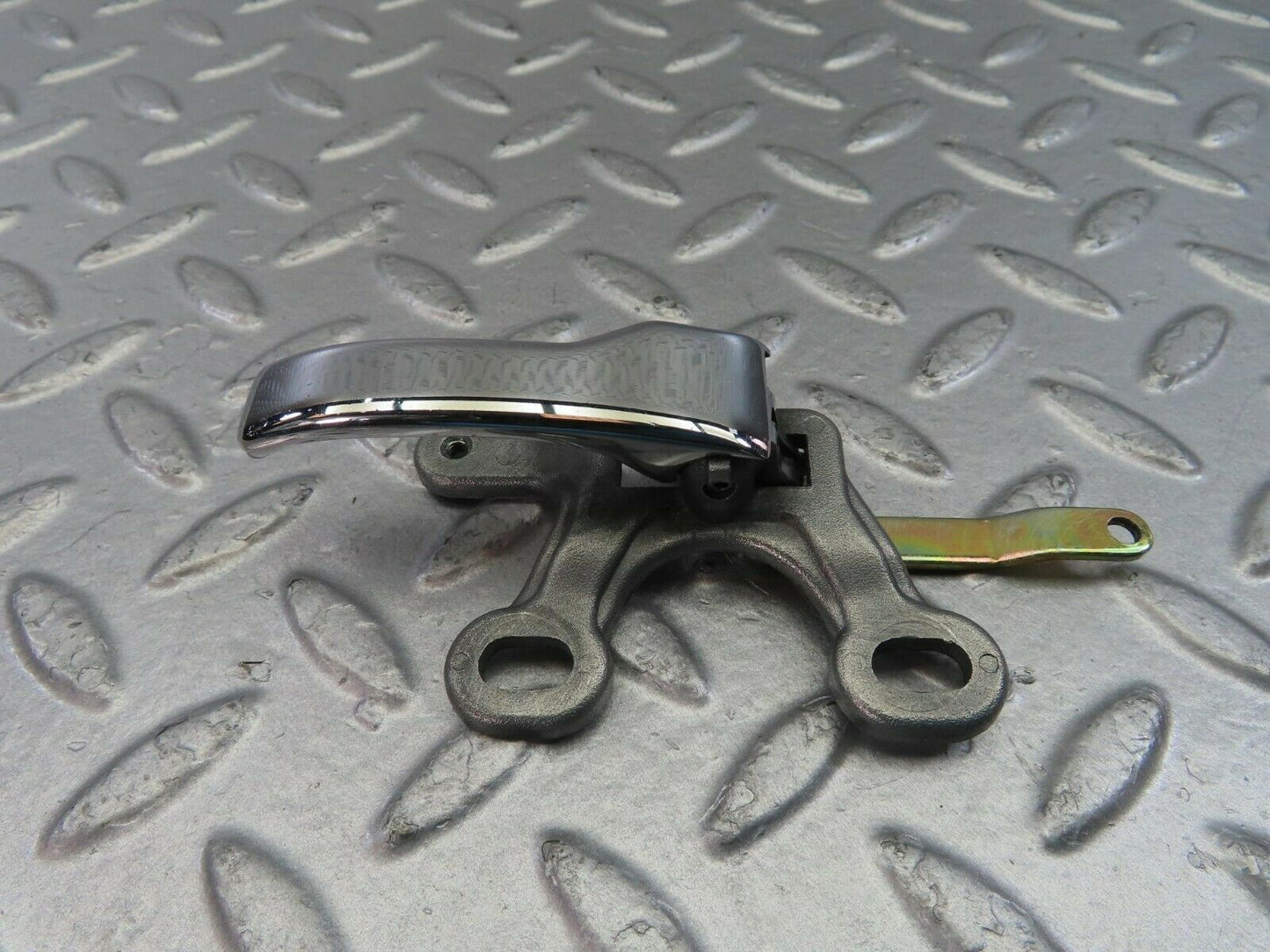 10758 Mercedes-Benz W123 230E Right Interior Door Handle