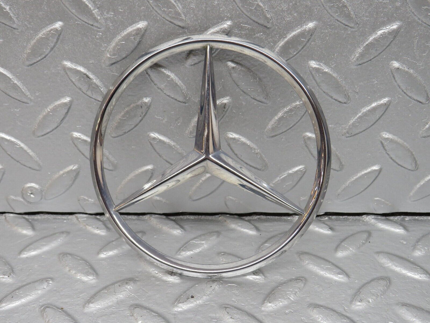 40691 Mercedes-Benz W123 300D Trunk Boot Lid Emblem  1267580058