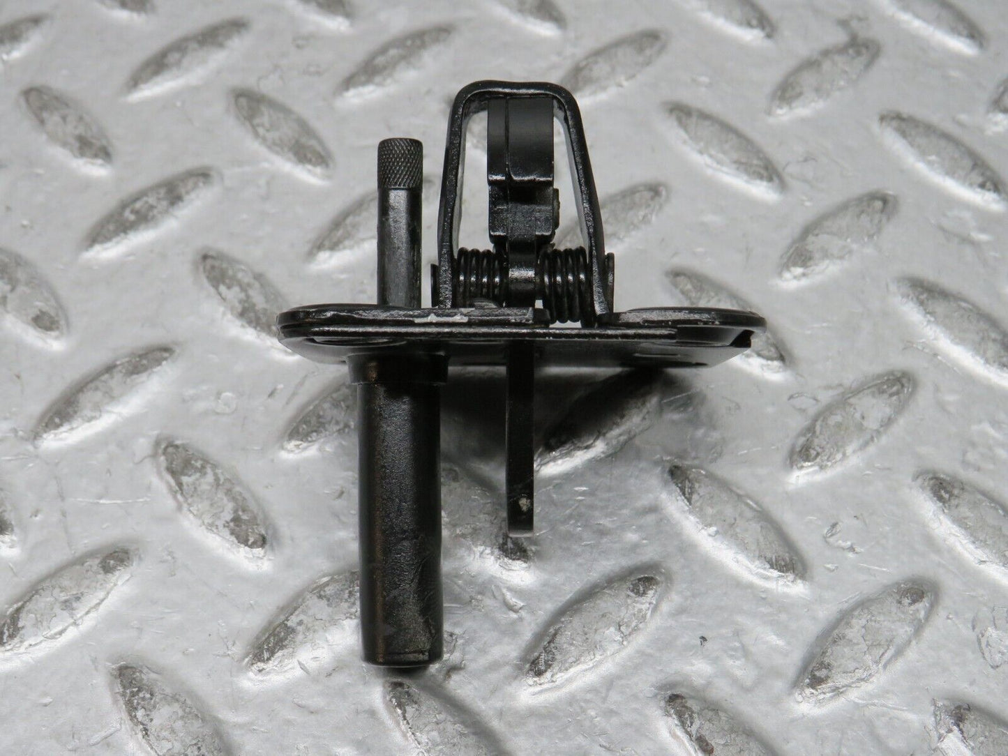 28758 Mercedes-Benz W123 230E Bonnet Lock Latch