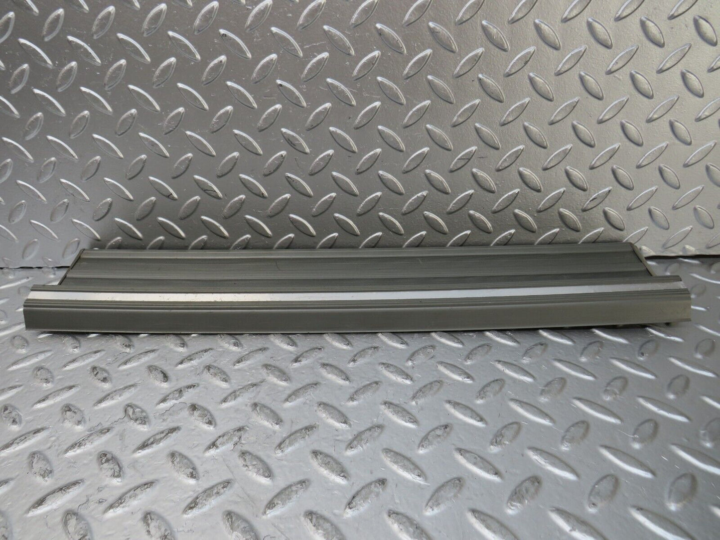 26279 Mercedes-Benz W116 450SE Rear Left Door Sill Grey