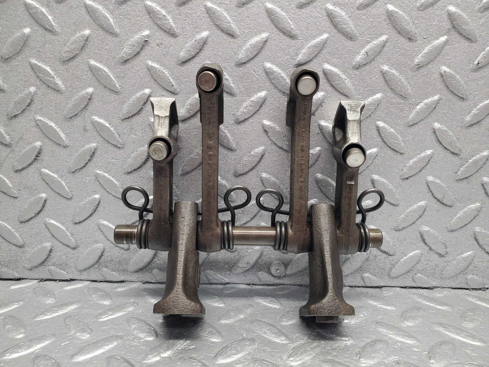 W112 rocker arm support arm and shaft used OEM