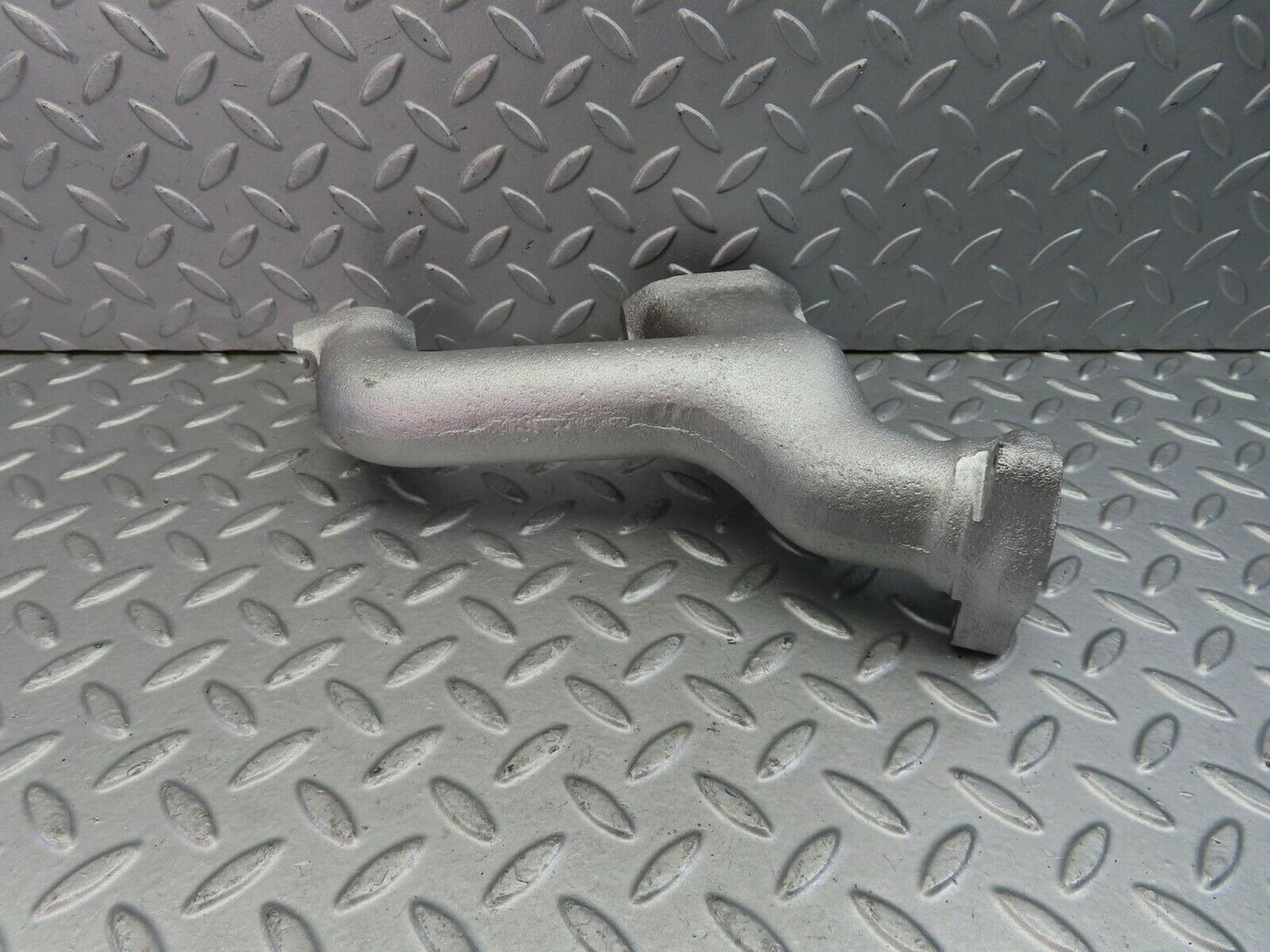 9089 Mercedes-Benz W111 Exhaust Manifold 1271420702