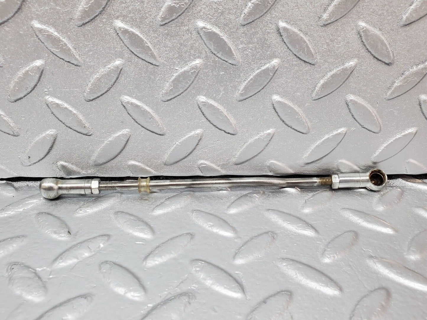 45783 Mercedes-Benz W126 420SE Throttle Linkage