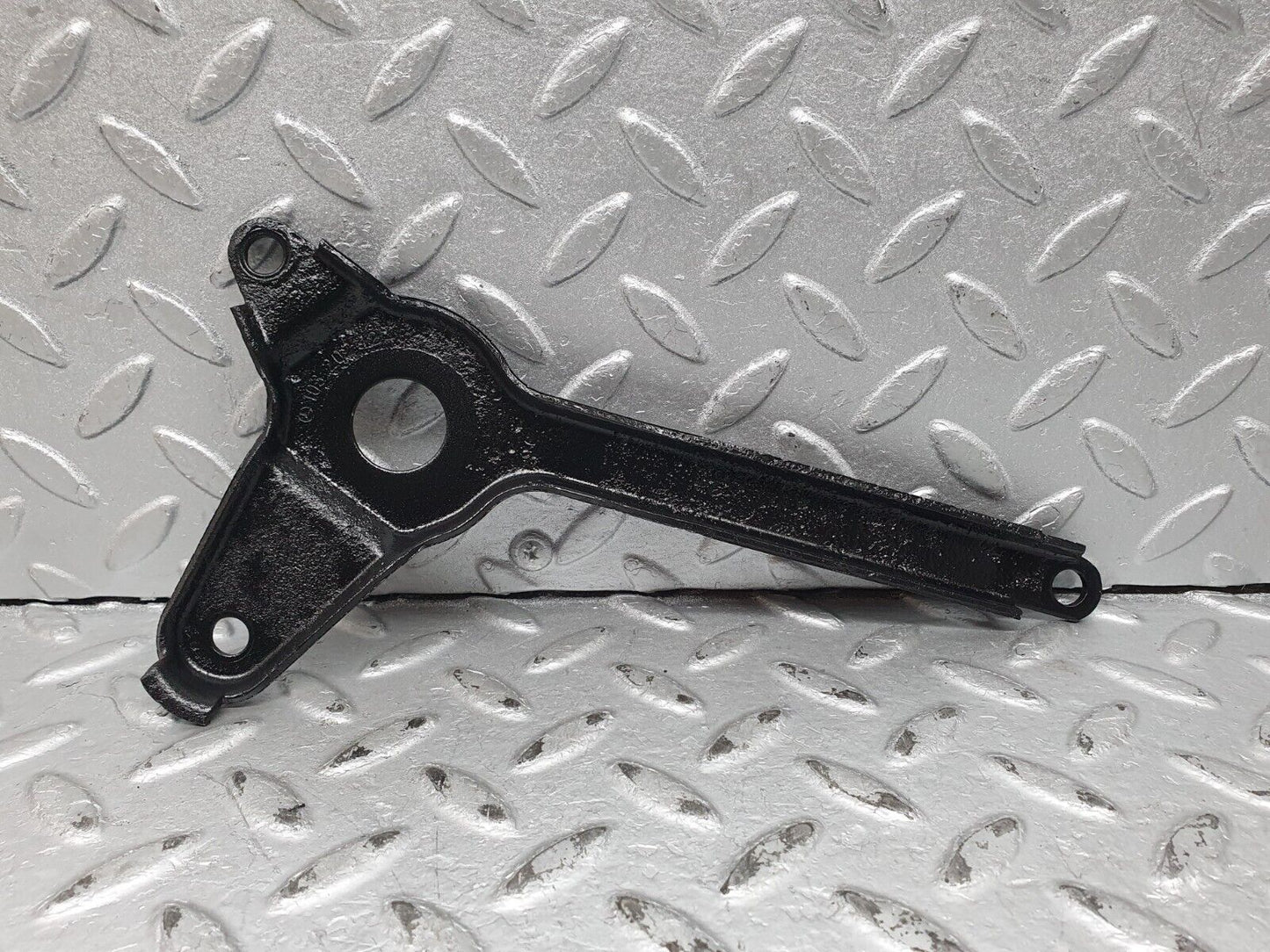 41230 Mercedes-Benz W126 300SE Belt Tensioner Bracket 1032021240