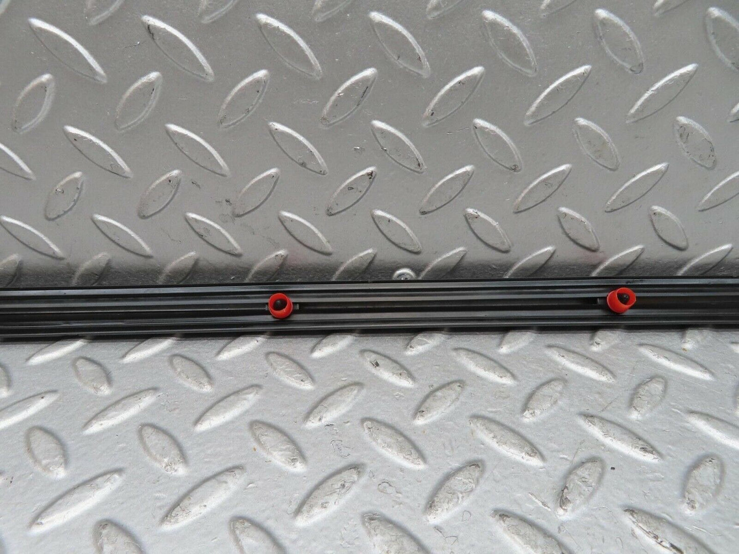 15833 Mercedes-Benz W123 280E Rear Right Door Centre Moulding Trim