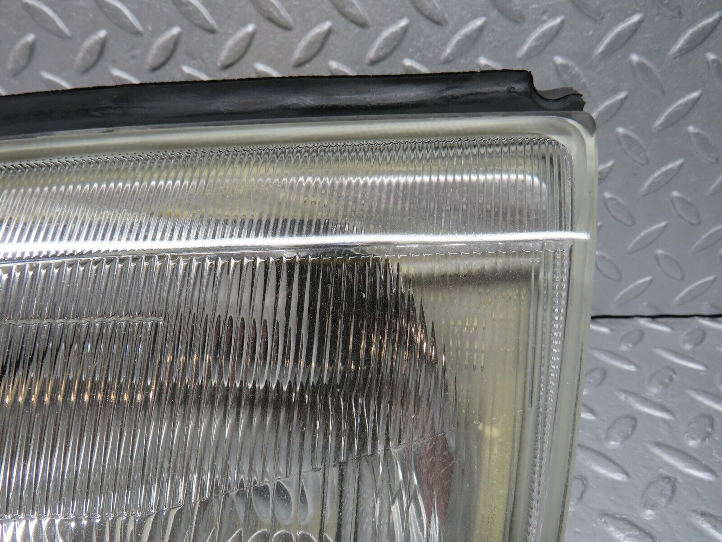 38238 Mercedes-Benz R129 280SL Coupe Headlight Bosch Left 0301090701 1298203761