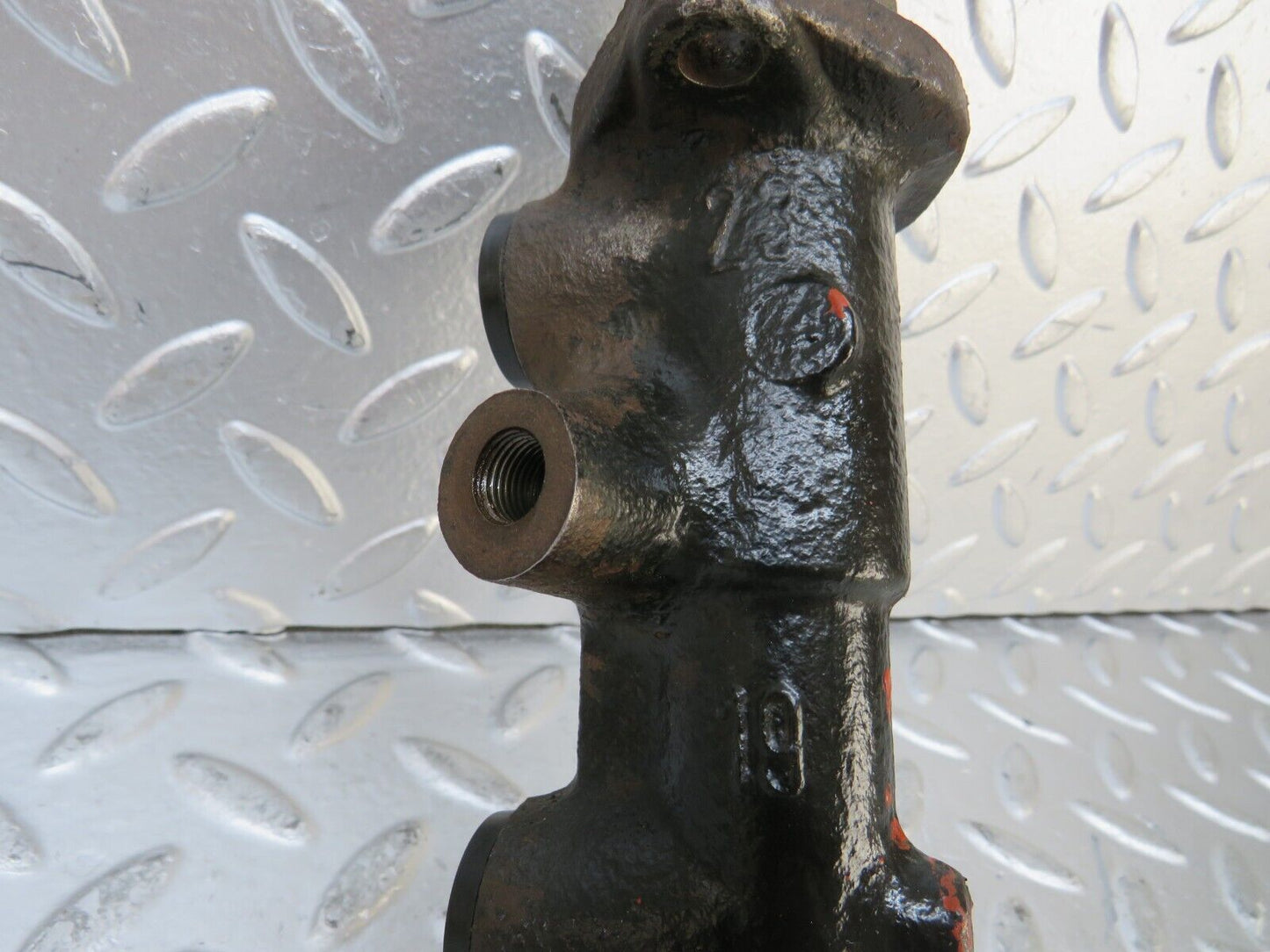 26105 Mercedes-Benz W116 450SE Brake Master Cylinder