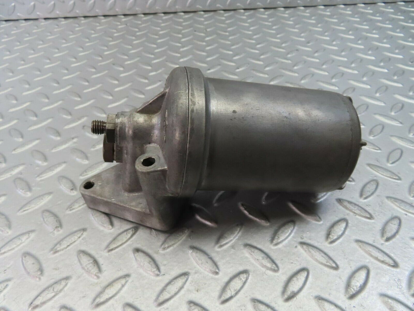 9189 Mercedes-Benz W111 Oil Fiter Housing F0256/8