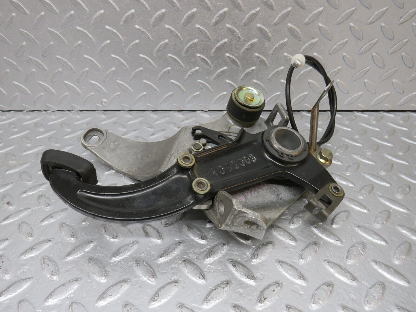 39507 Mercedes-Benz R129 320SL Coupe Parking Brake Pedal 1294270101 1294270336 1244270382