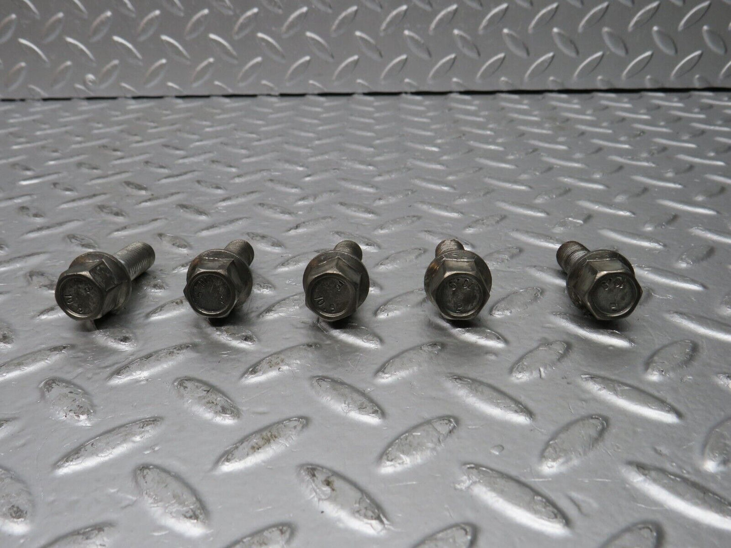 31865 Mercedes-Benz 5x Alloy Wheel Lug Bolt M12x1.5