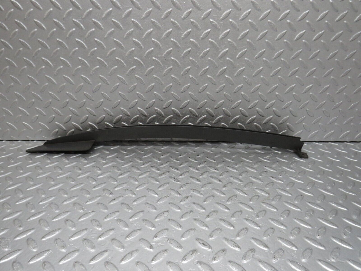 40636 Mercedes-Benz W123 300D Front Bumper Lower Grill Left 1238880123