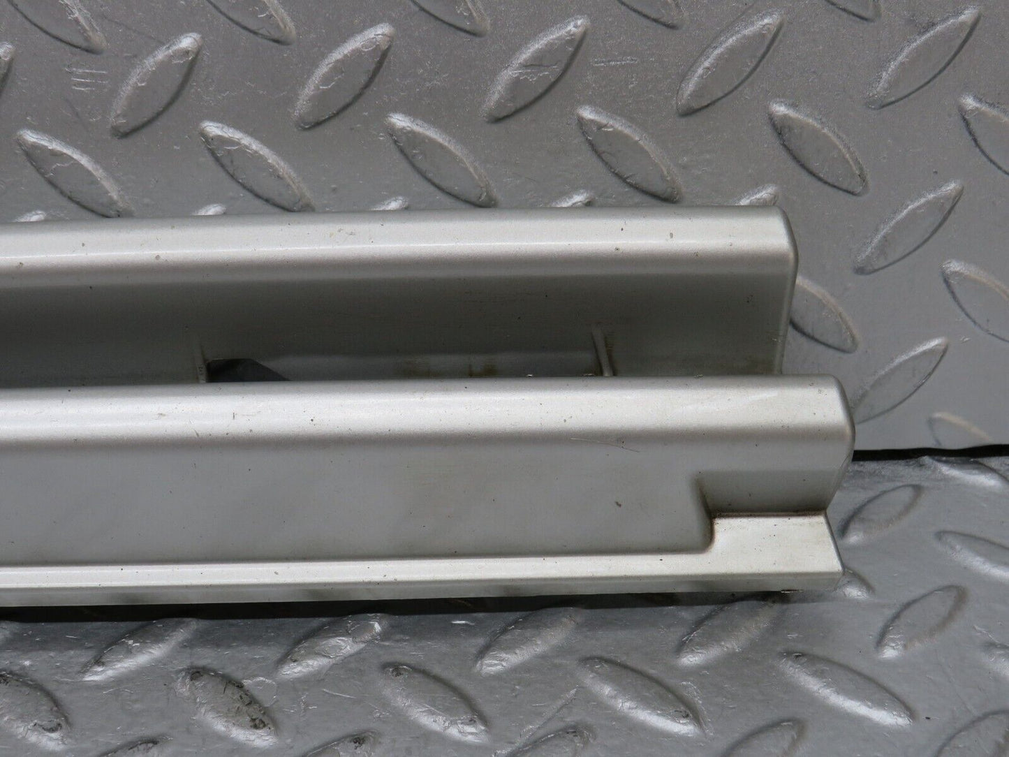 35313 Mercedes-Benz W140 Front Bumper Tow Hook Cover Grill 1408850926