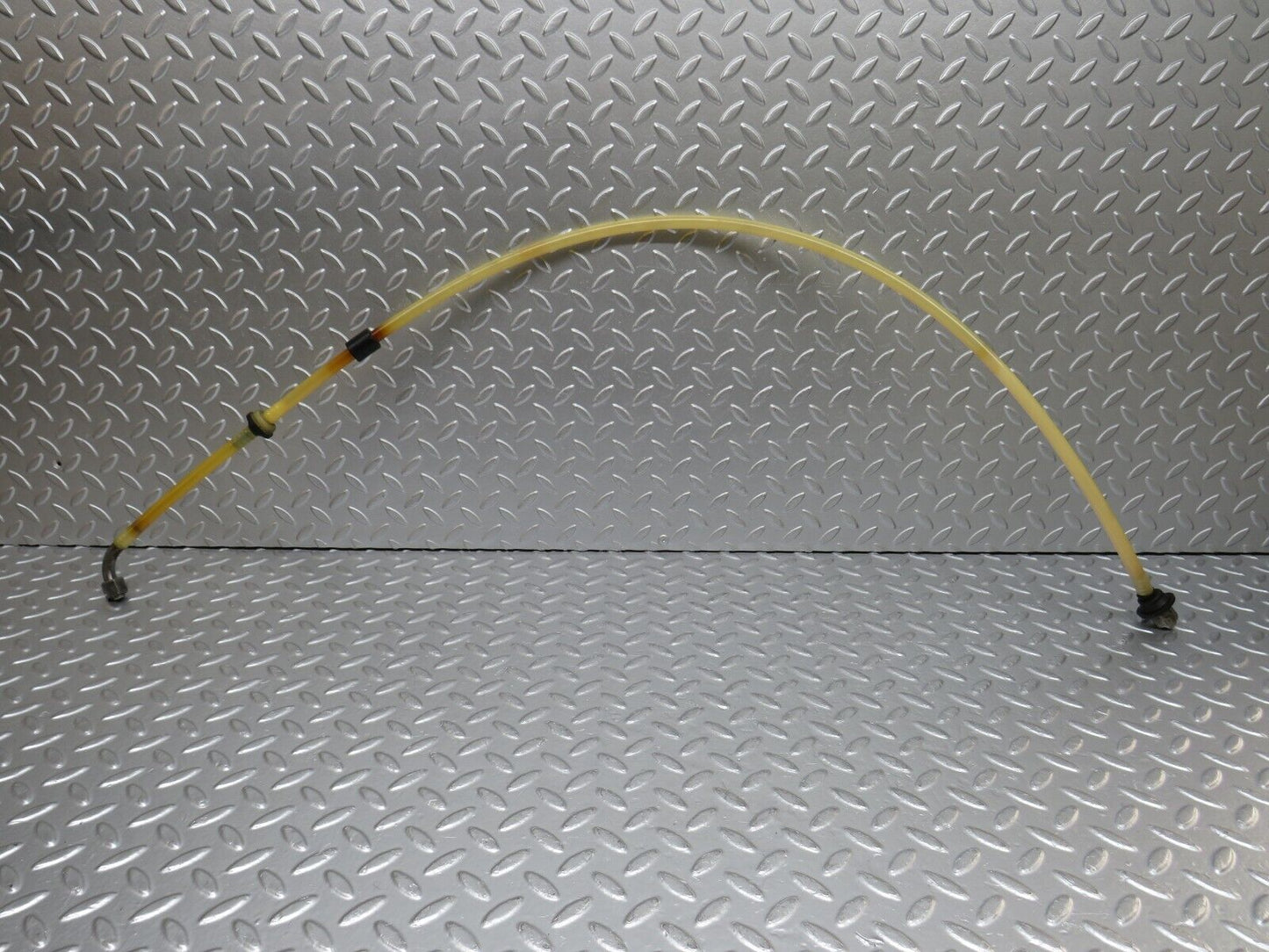 32507 Mercedes-Benz S124 300TE Wagon Brake Servo Vacuum Pipe