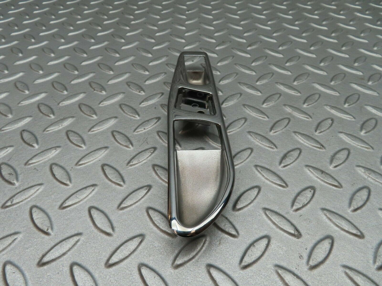 4922 Mercedes-Benz R107 350SL Interior Door Handle Chrome Surround Left