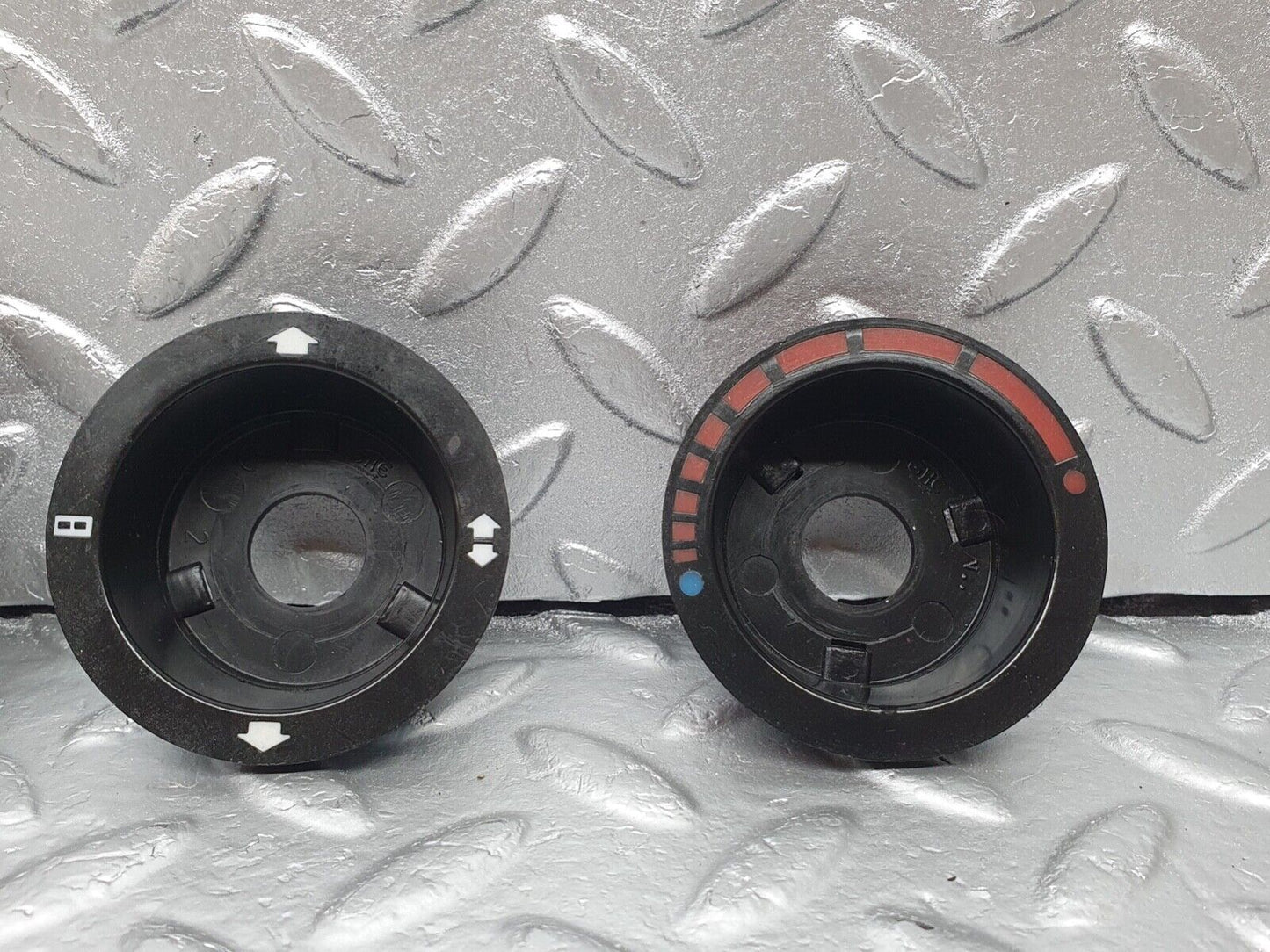 42994 Mercedes-Benz W201 190 Heater Control Knob Surround Trim Set