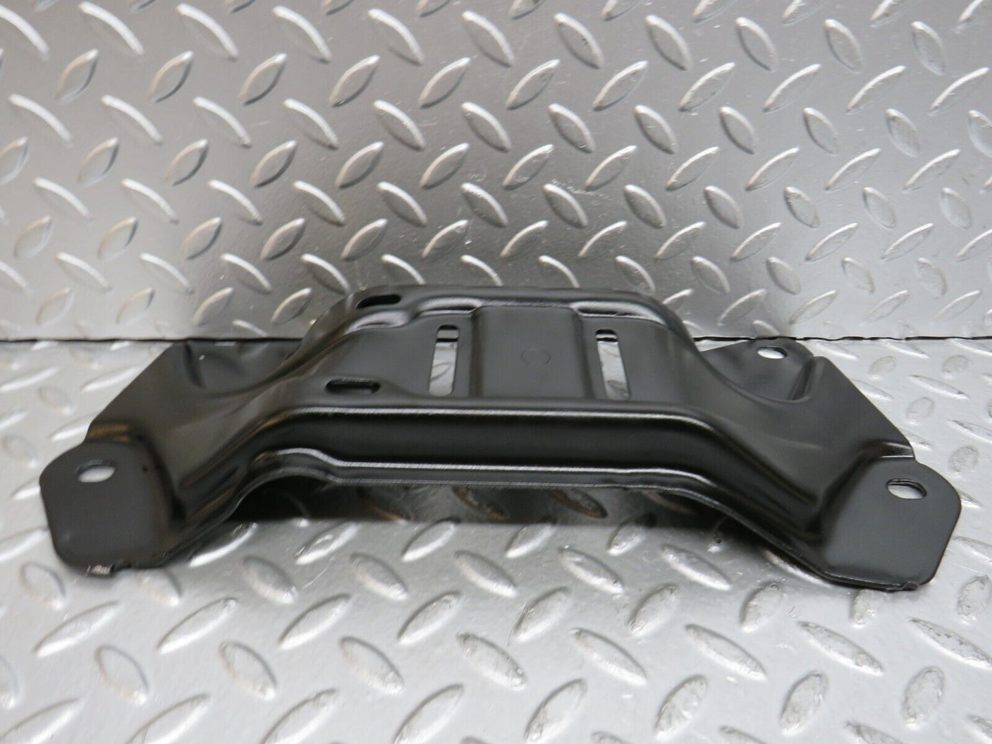 29644 Mercedes-Benz W123 230E Gearbox Mount Bracket
