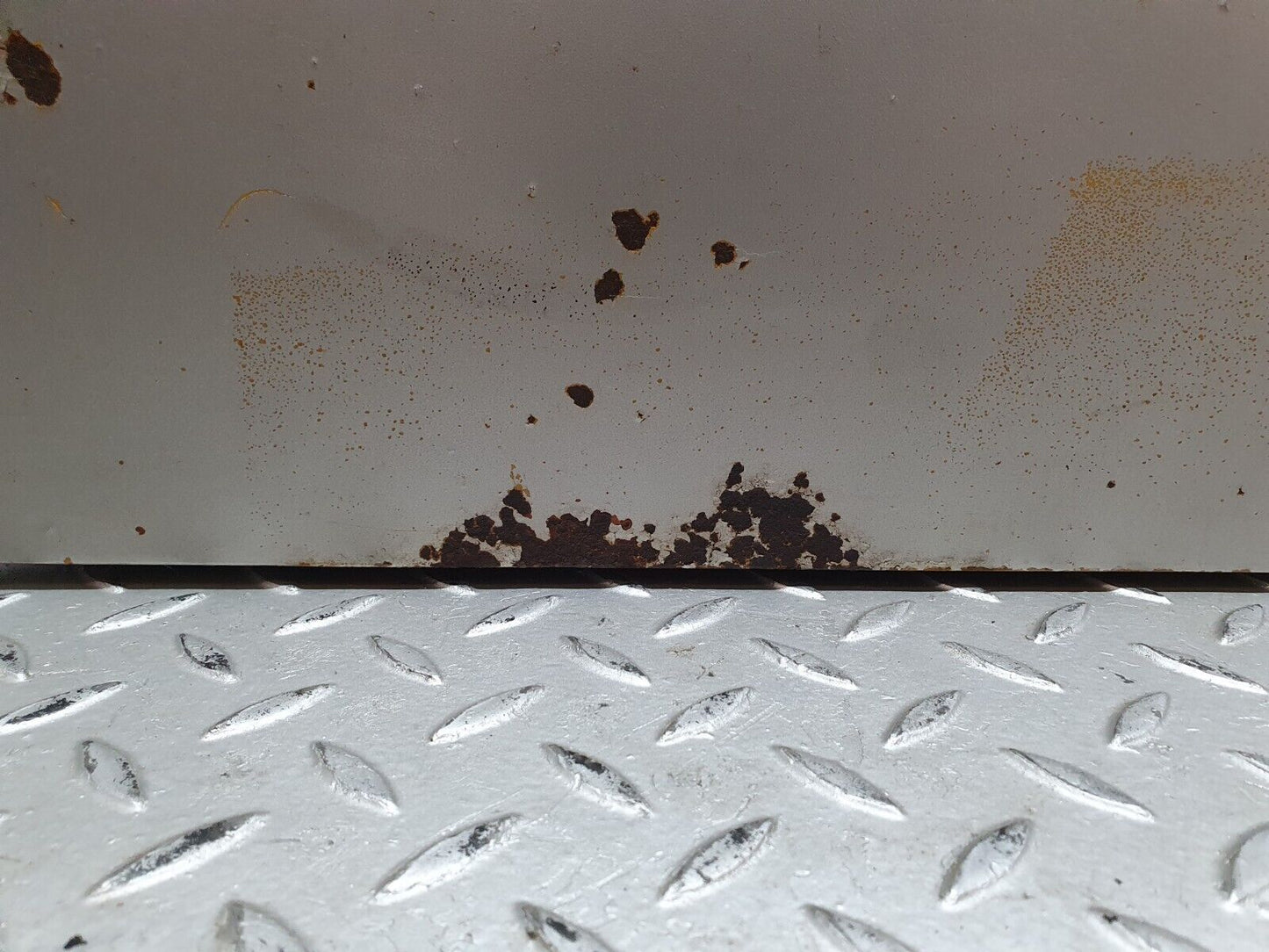 43741 Mercedes-Benz W116 350E Front Right Door