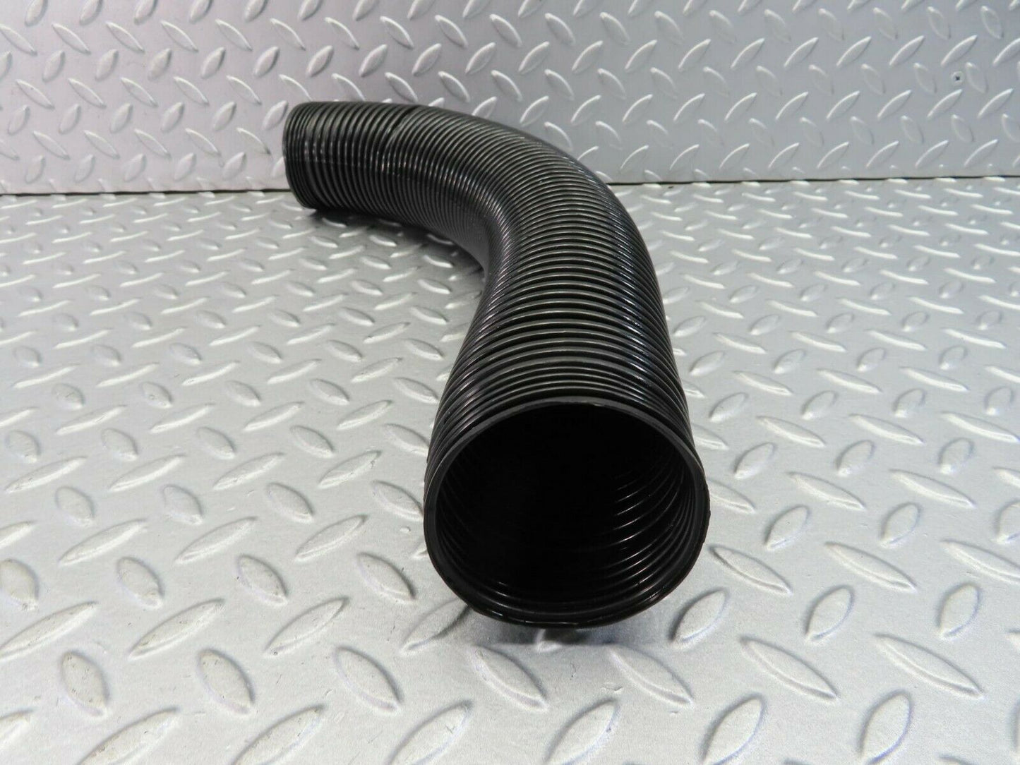 7878 Mercedes-Benz W115 220D Heater Pipe Air Pipe