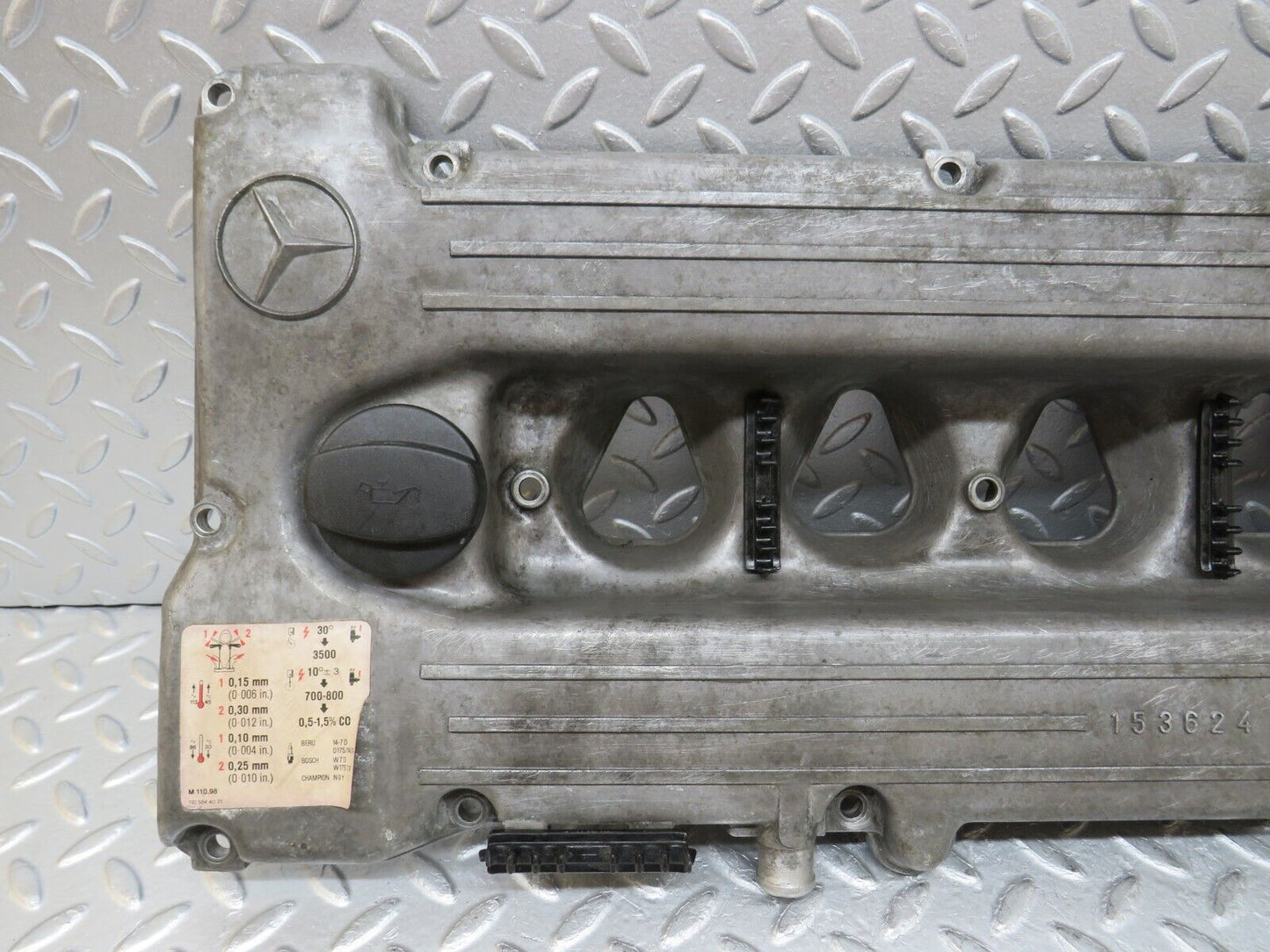 35637 Mercedes-Benz R107 280SL Coupe Cylinder Head Valve Cover 1100160905
