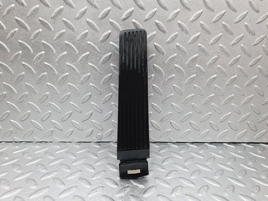 42693 Mercedes-Benz W201 190 2.0L Accelerator Pedal With Rubber 1263000504 1233010082