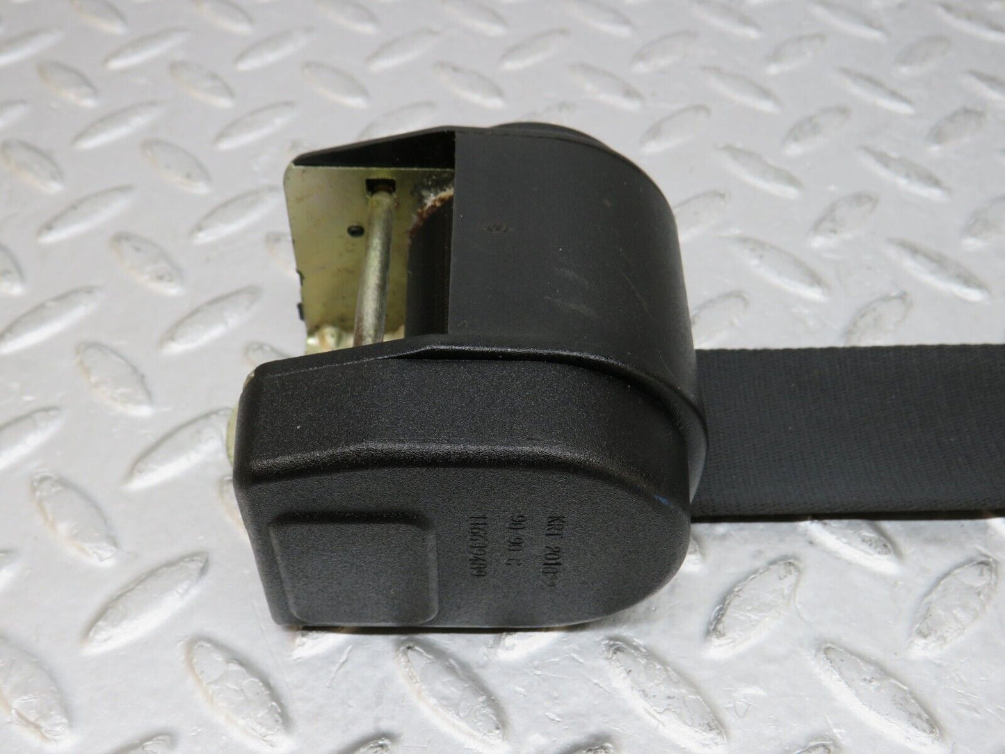 35875 Mercedes-Benz W108 Front Right Seat Belt & Buckle 116639489 123306589