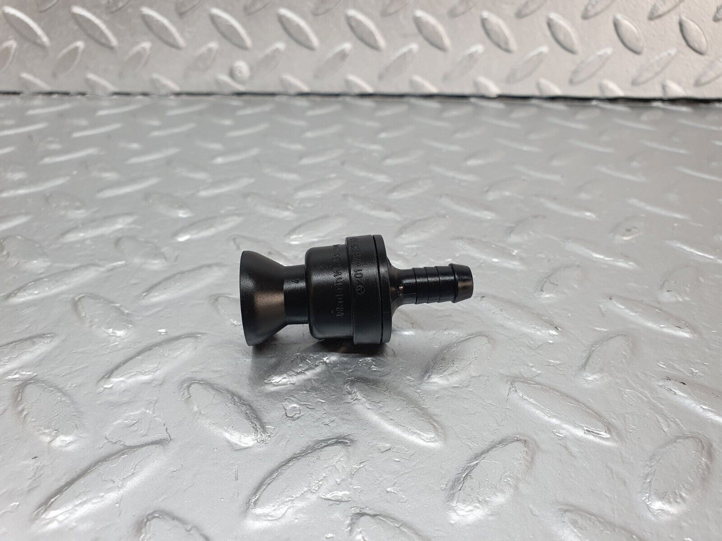 42949 Mercedes-Benz W201 190 2.0L Fuel Tank Vent Valve 2014760232