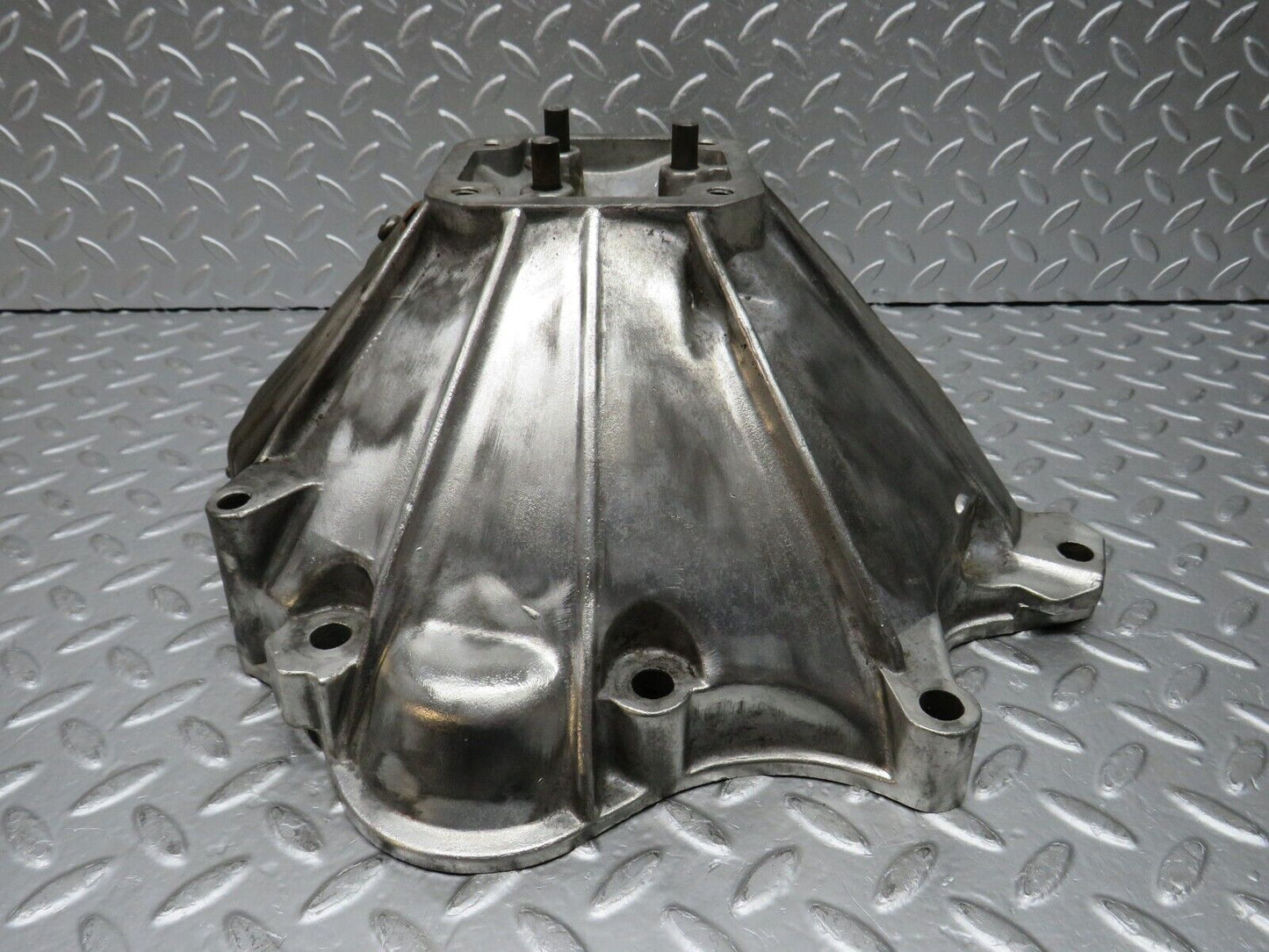 30101 Porsche 924 Clutch Bell Housing 477521111