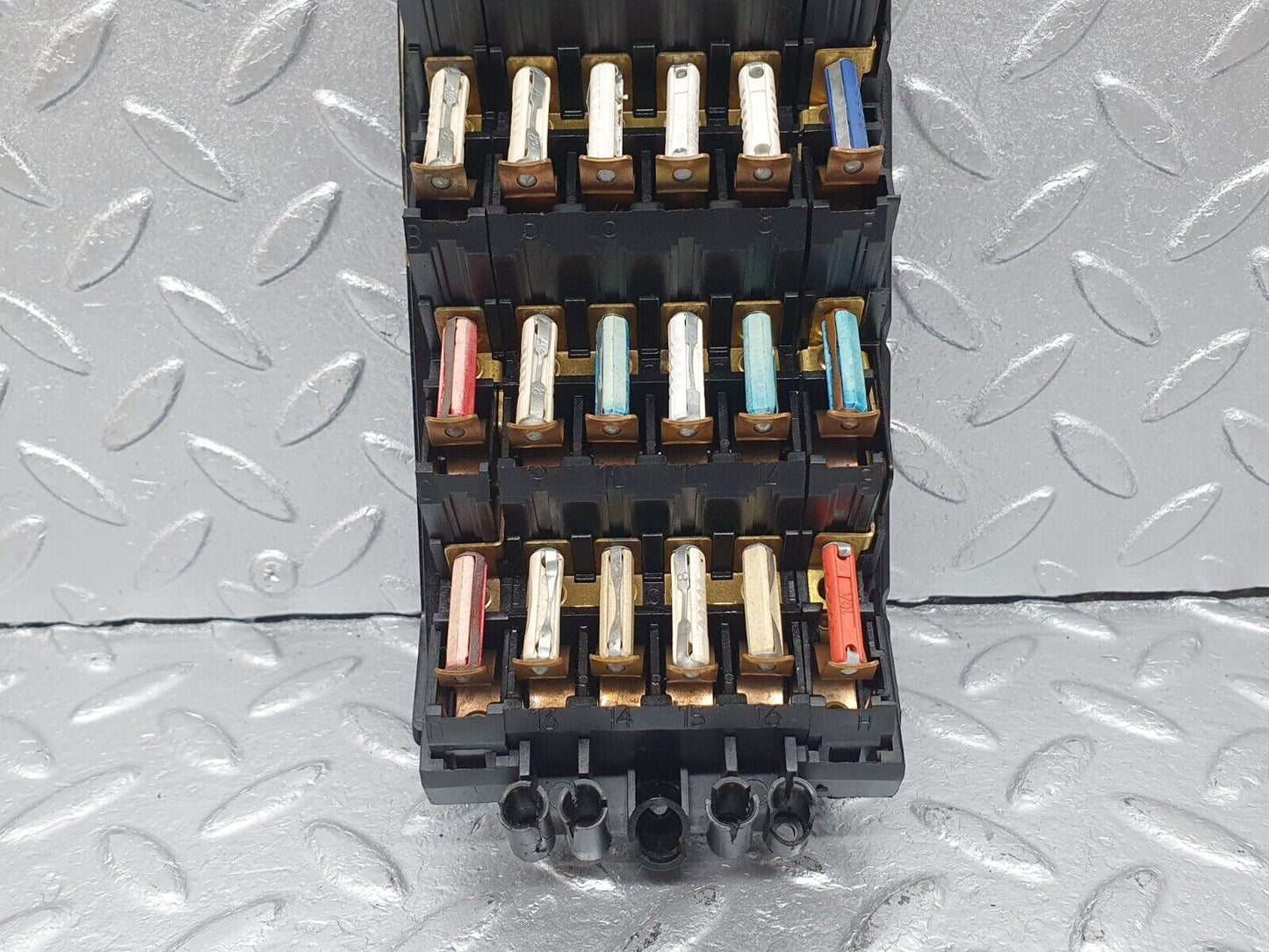41542 Mercedes-Benz W124 200E Fuse Box 1245409505 1245400150