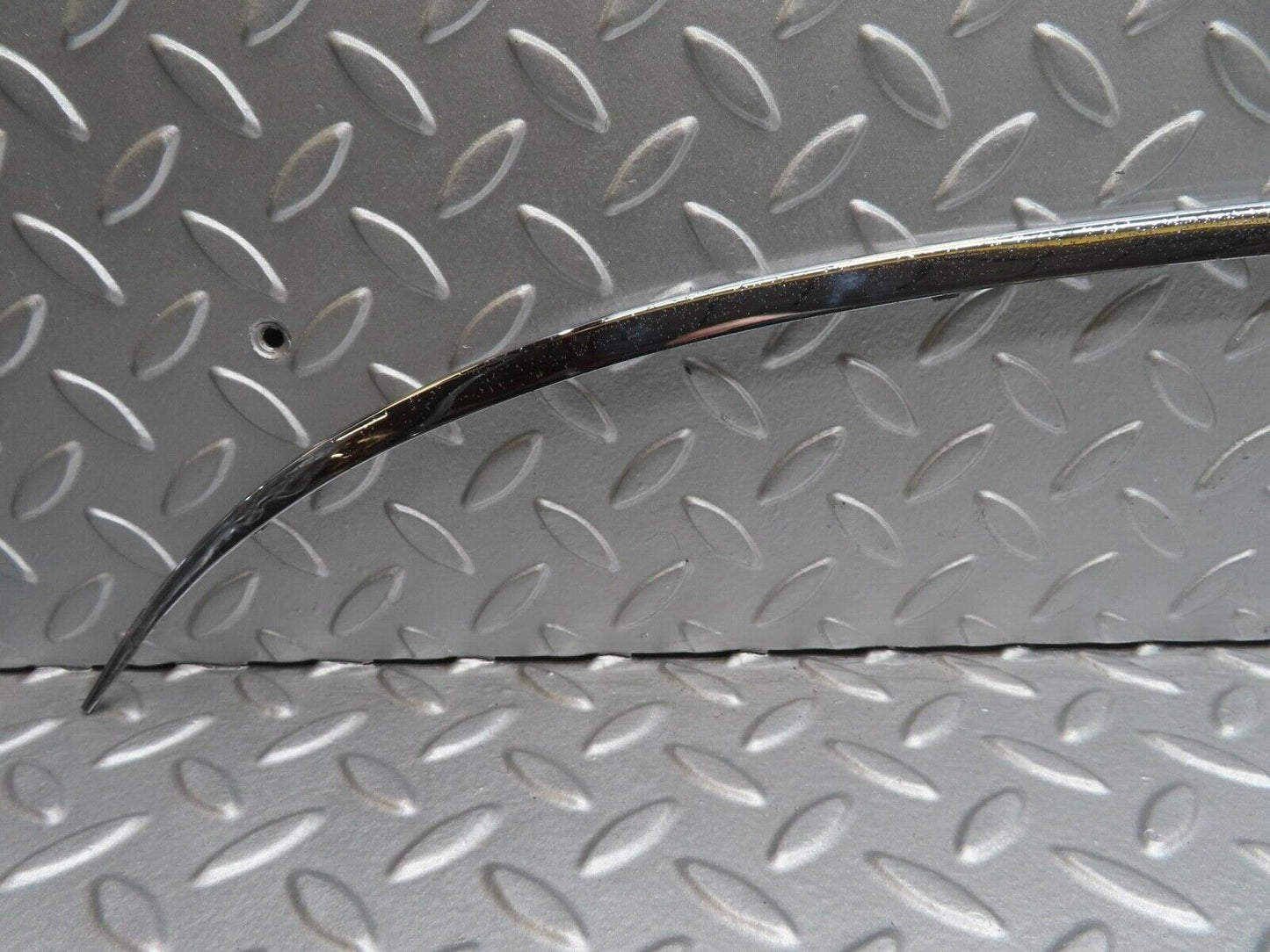 13283 Mercedes-Benz W111 220S Rear Windscreen Top Chrome Strip