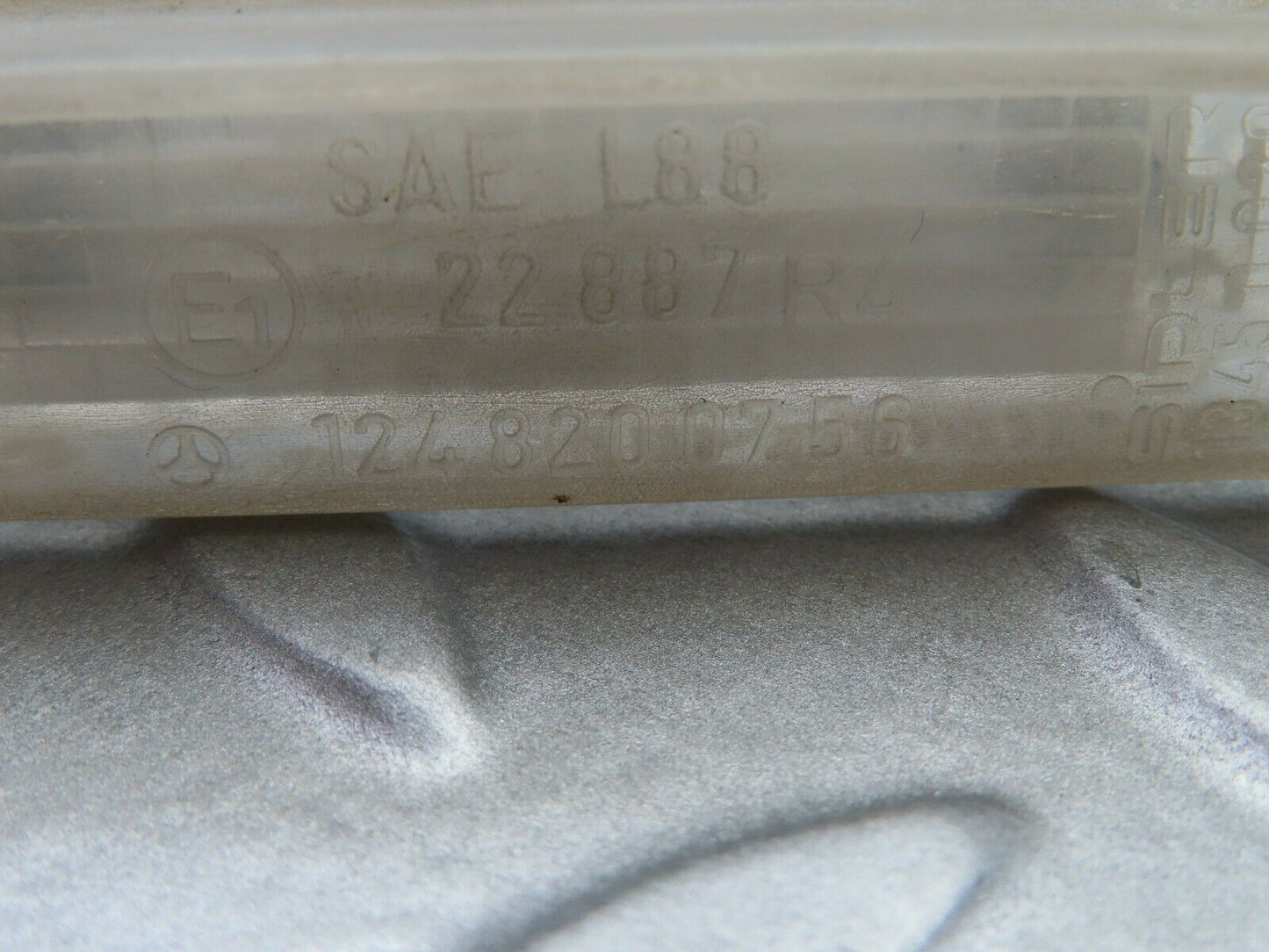 6487 Mercedes-Benz S124 E220 Wagon Licence Plate Light 1248200756