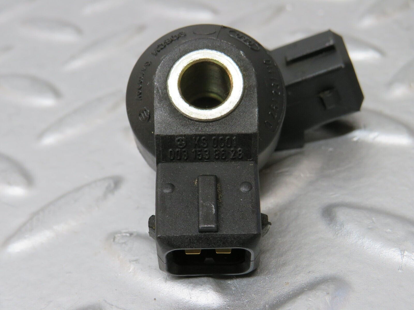 34963 Mercedes-Benz W210 320E Knock Sensor 2x 0031538628