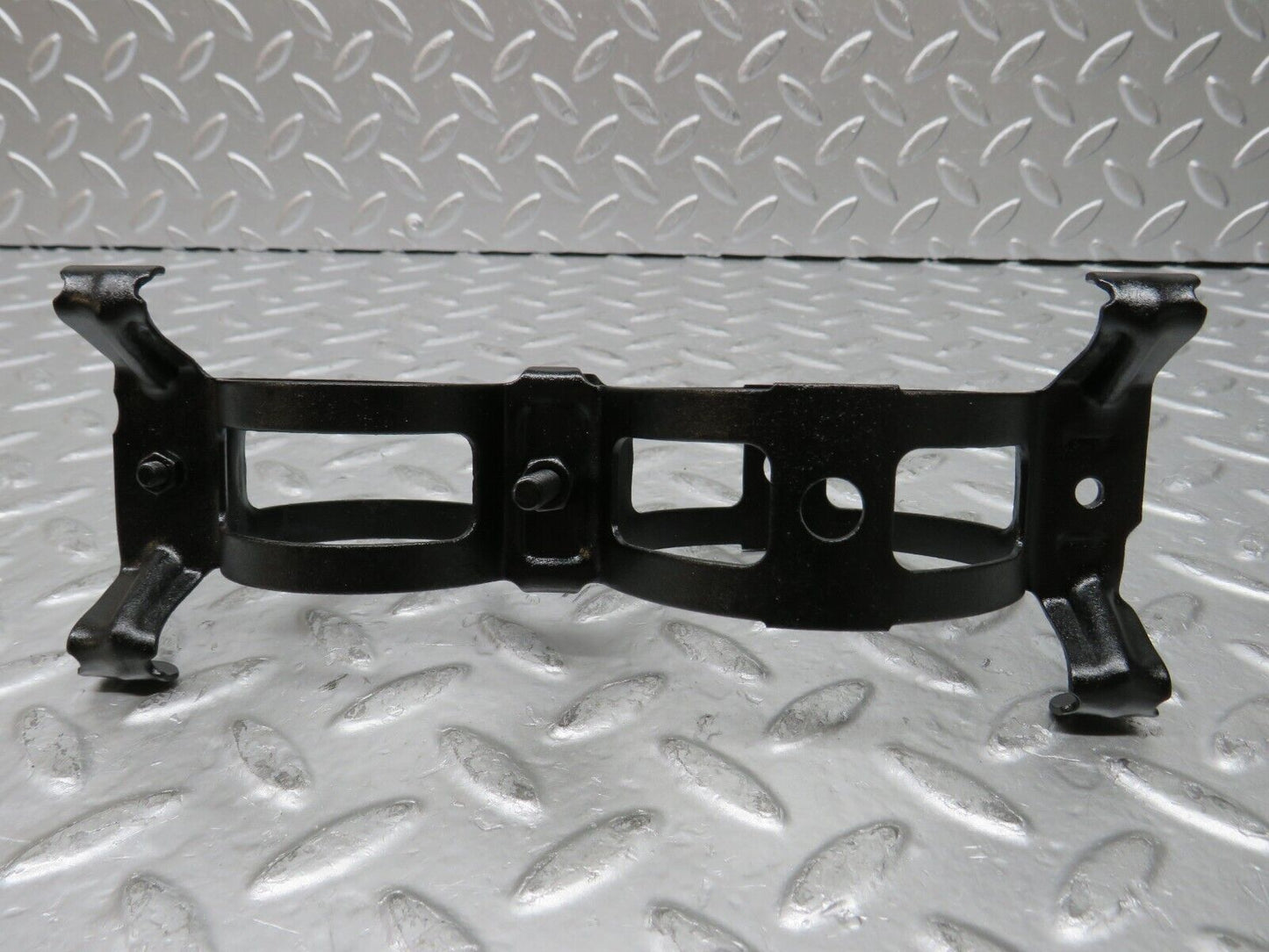 26725 Mercedes-Benz C124 220CE Coupe Fuel Pump Fuel Filter Bracket Holder