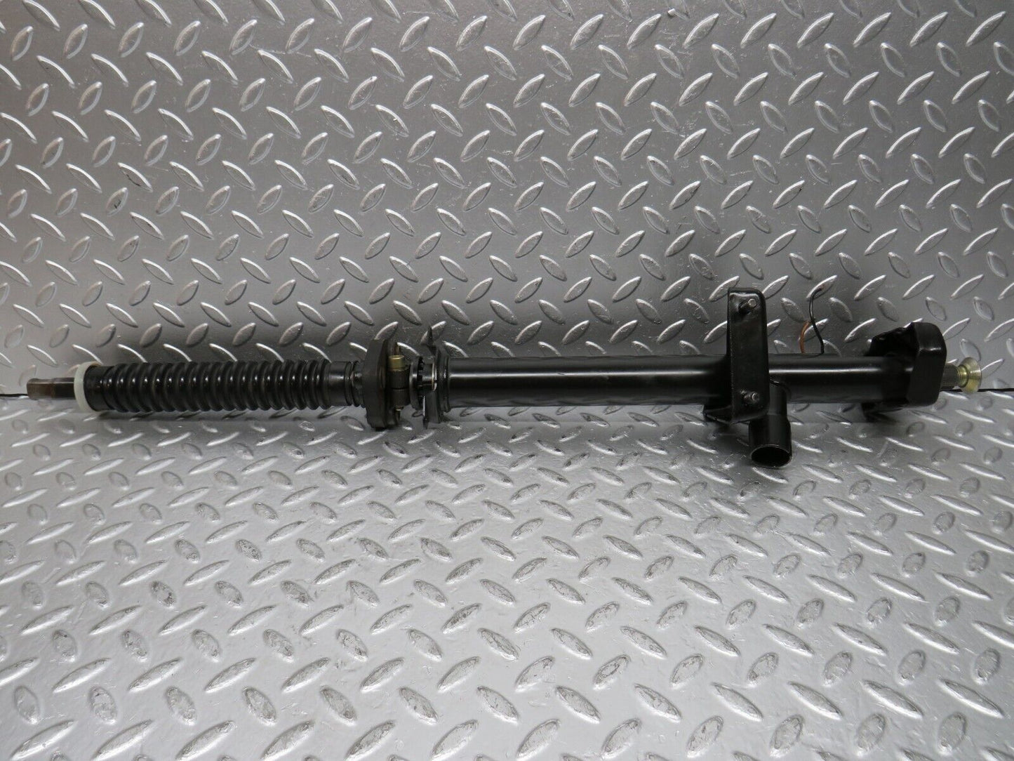 29785 Mercedes-Benz W123 230E Steering Column