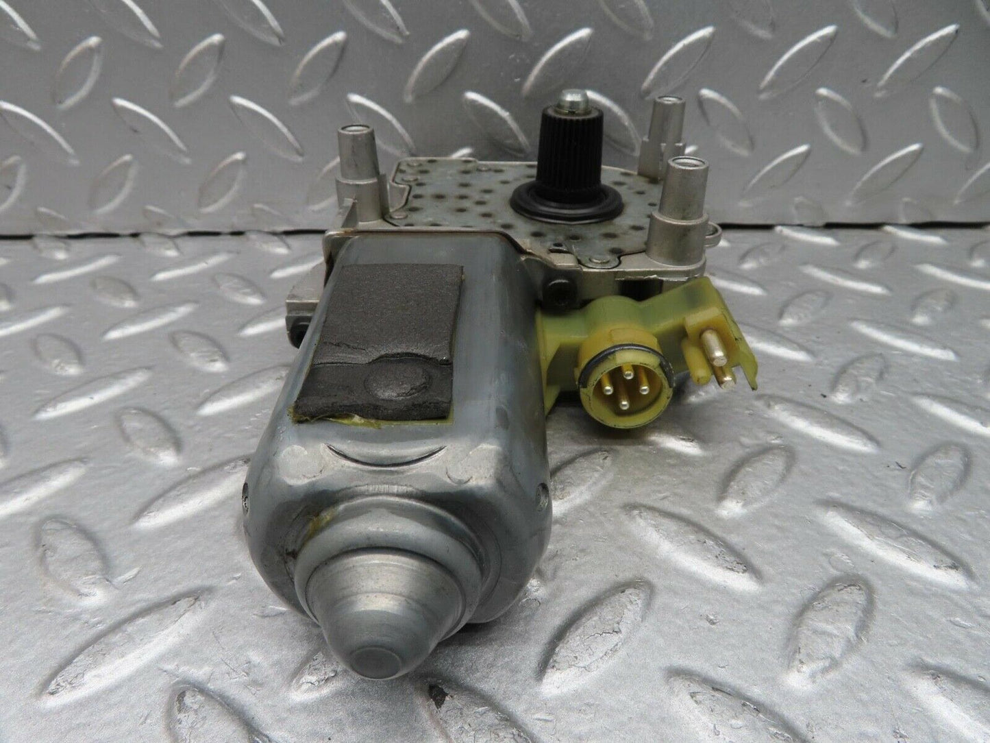 14974 Mercedes-Benz W140 S320 Rear Right Window Regulator Motor 0130821501