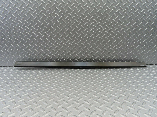 6385 Mercedes-Benz W126 380SE Sunroof Moving Plate