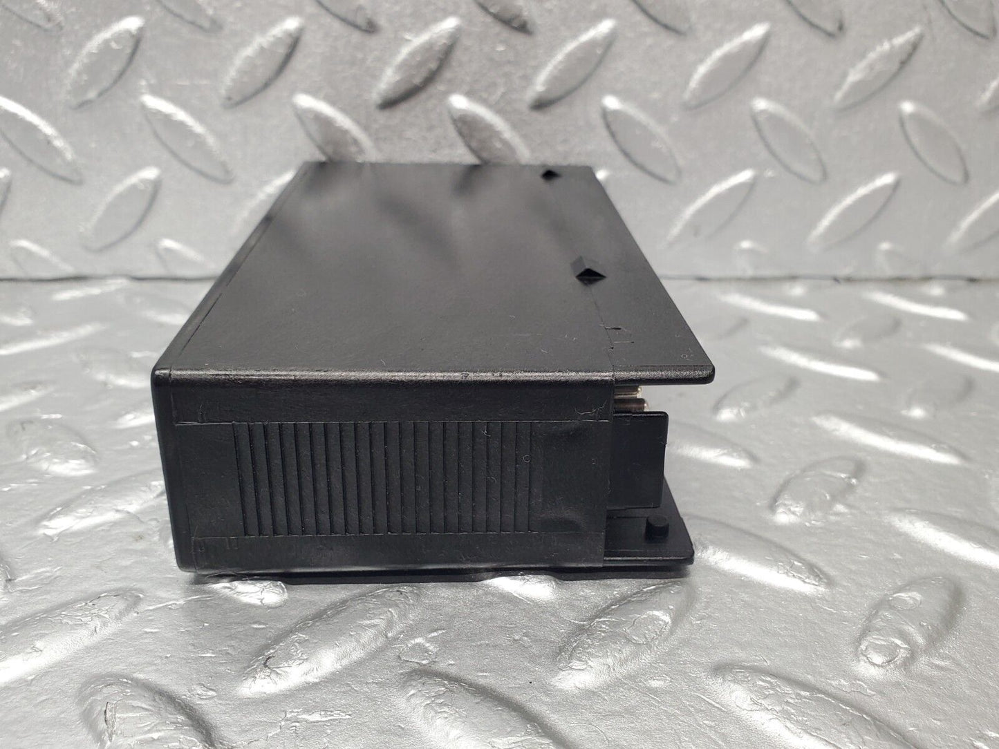 46783 Mercedes-Benz R129 320SL Coupe Hazard Warning Light Relay 1408207126