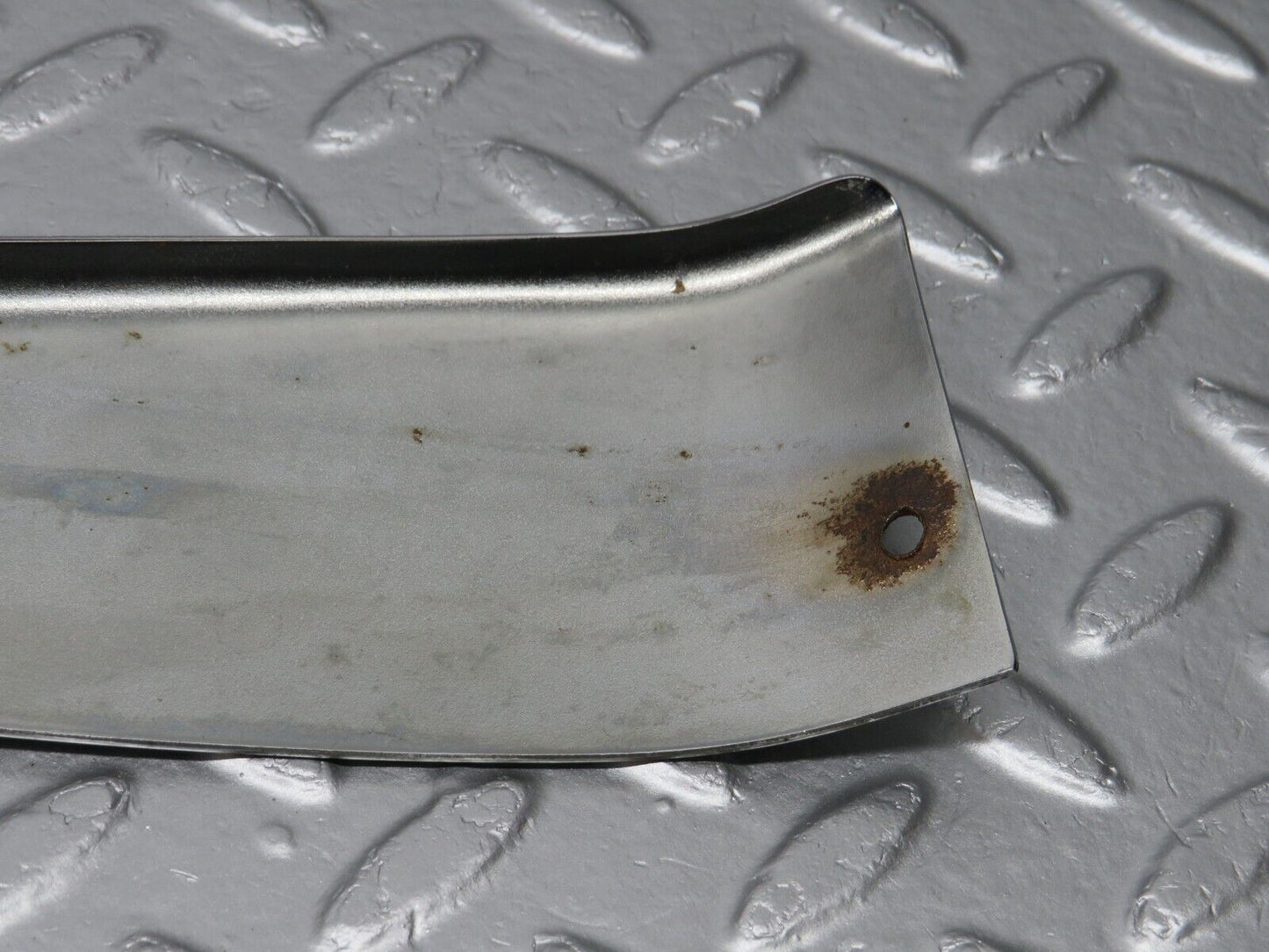 40004 Mercedes-Benz R107 350SL Left Door Chrome Cover
