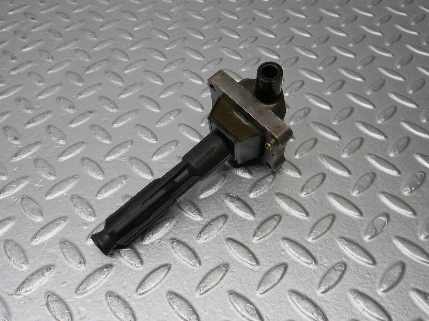 39496 Mercedes-Benz R129 320SL Coupe Ignition Coil 0001587003 0221506444 0001593542