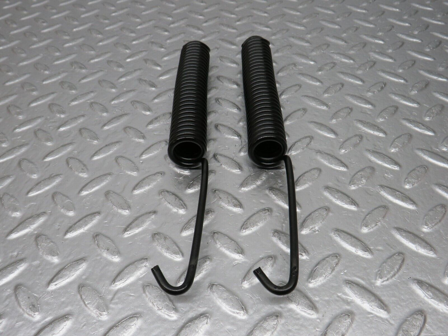 0733 Mercedes-Benz C107 350SLC Coupe Bonnet Hinge Spring Pair