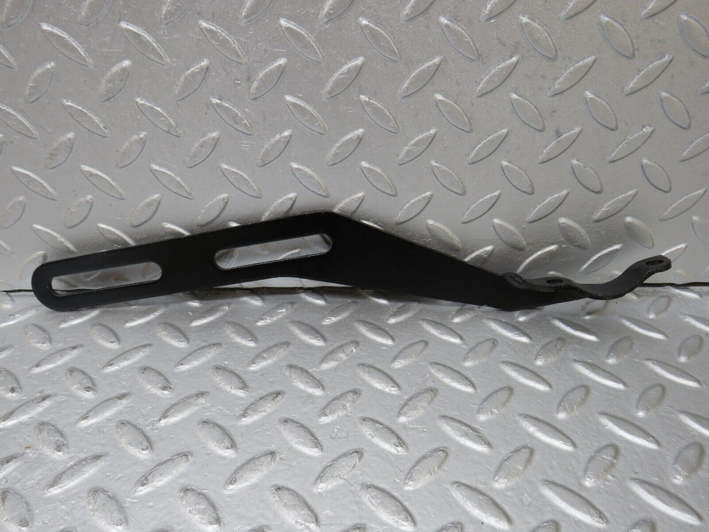 36135 Mercedes-Benz W126 420SE Exhaust Bracket