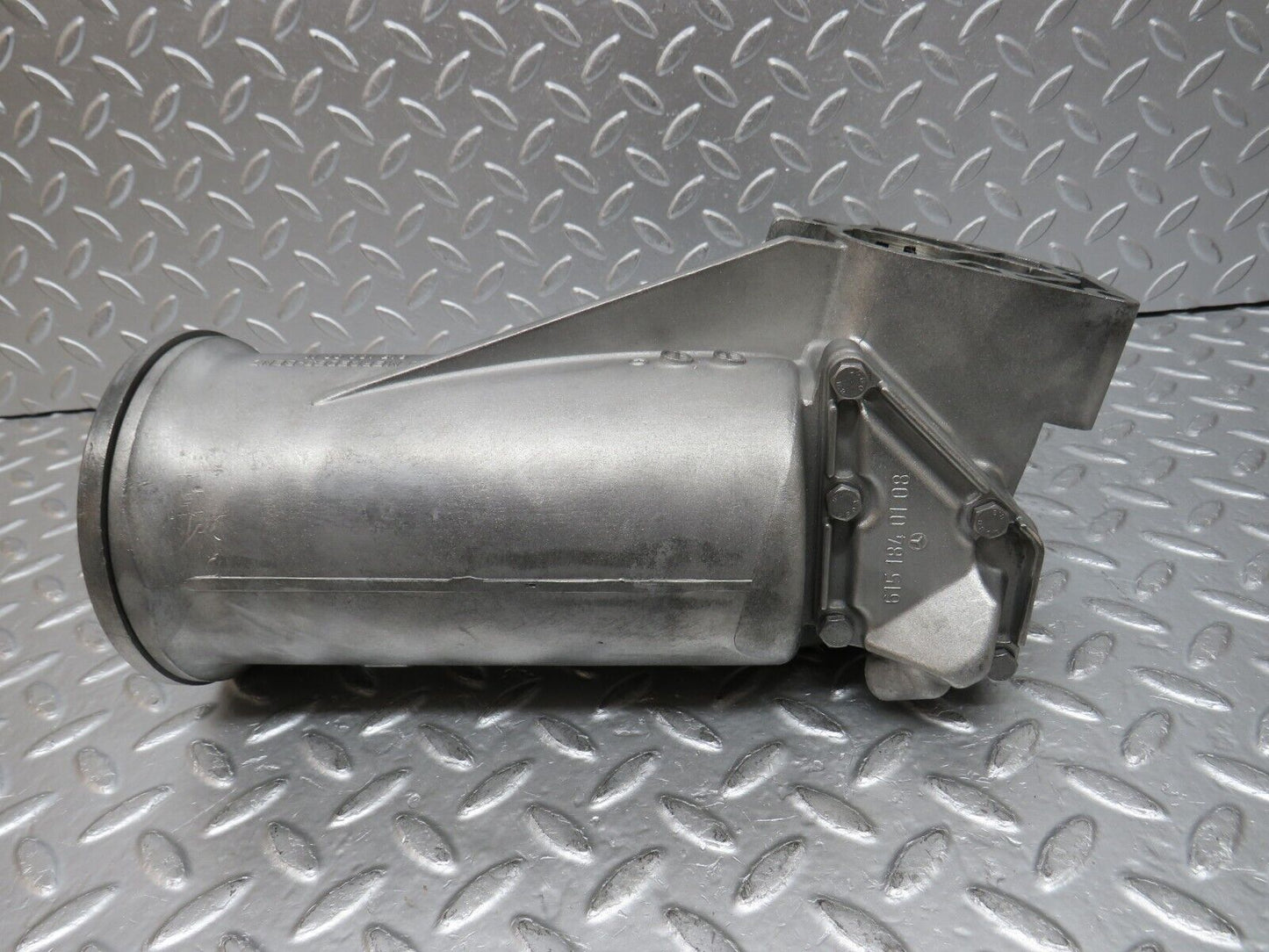 0874 Mercedes-Benz W123 240D Oil Filter Housing 6151800011