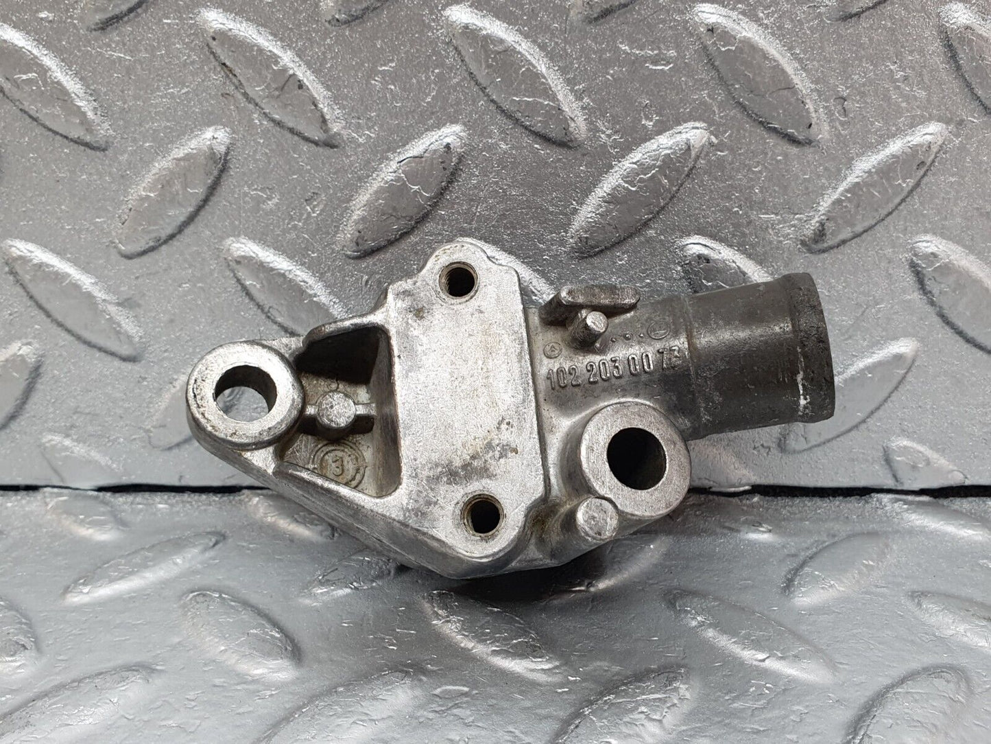 44043 Mercedes-Benz C123 230CE Coupe Cooling Water Pump Housing 1022030073