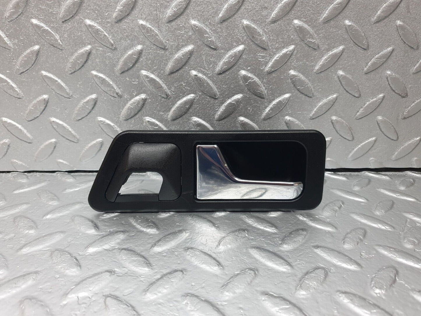 42779 Mercedes-Benz W201 190 2.0L Left Interior Door Handle 2017660164