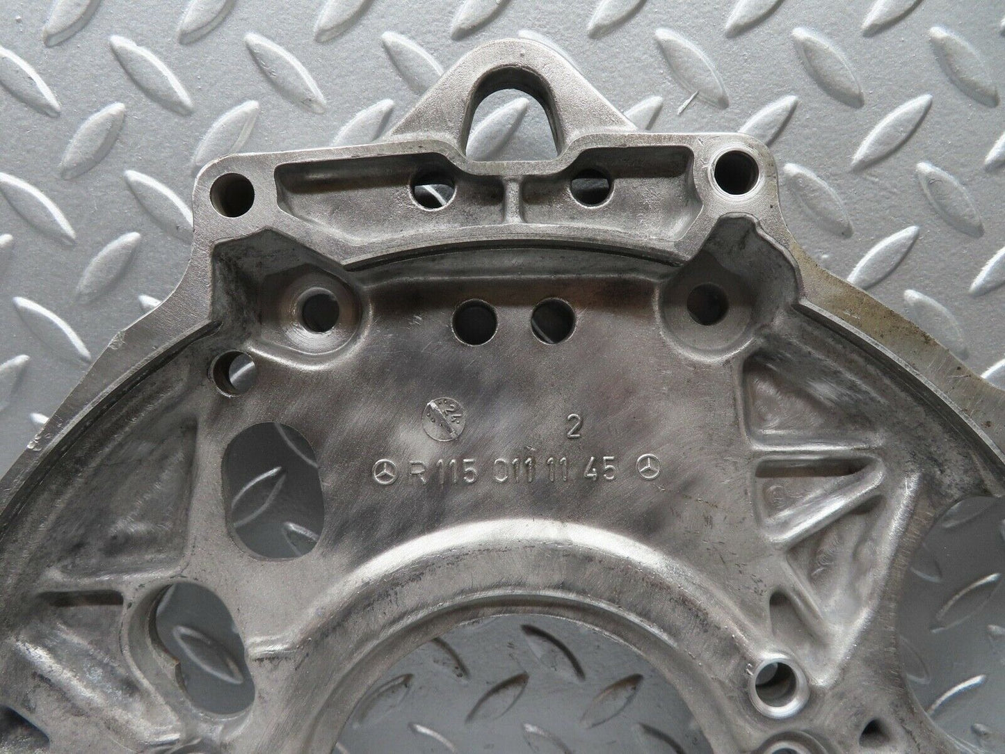 17937 Mercedes-Benz W123 200 Gearbox Flange 1150111145