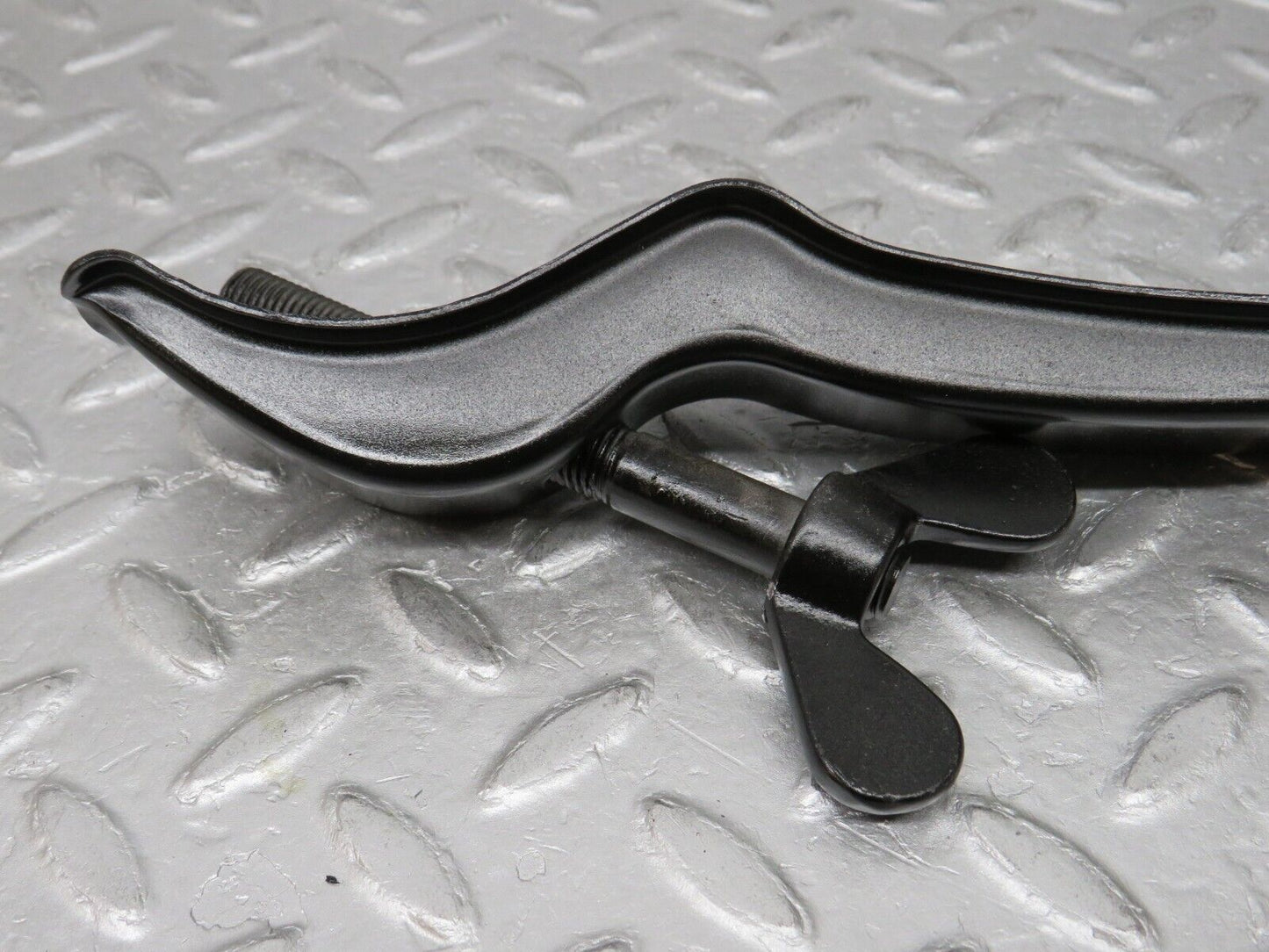 37488 Mercedes-Benz W109 300SEL Spare Wheel Holder