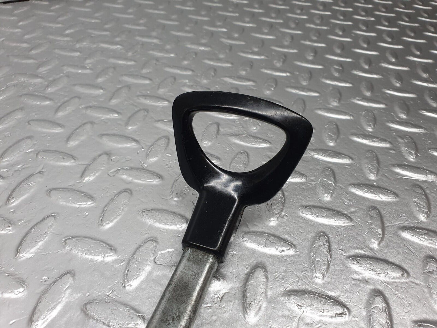 43096 Mercedes-Benz W108 280SE Front Left Seat Side Sliding Adjust Handle