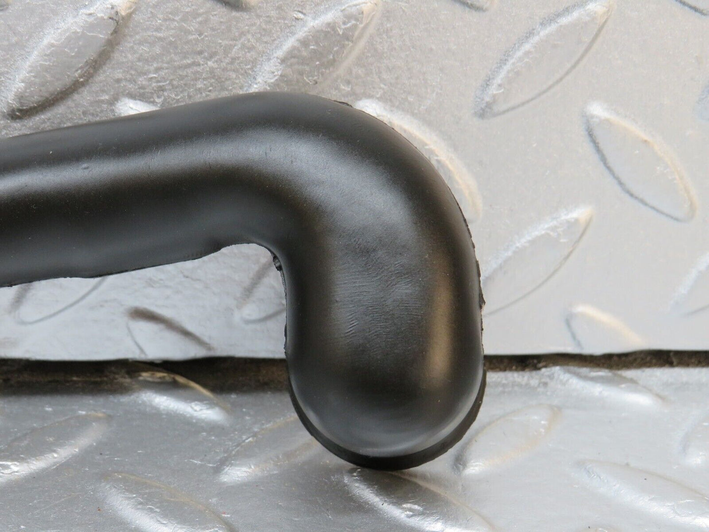 39826 Mercedes-Benz R107 350SL Coupe Air Intake Breather Hose 1160940691