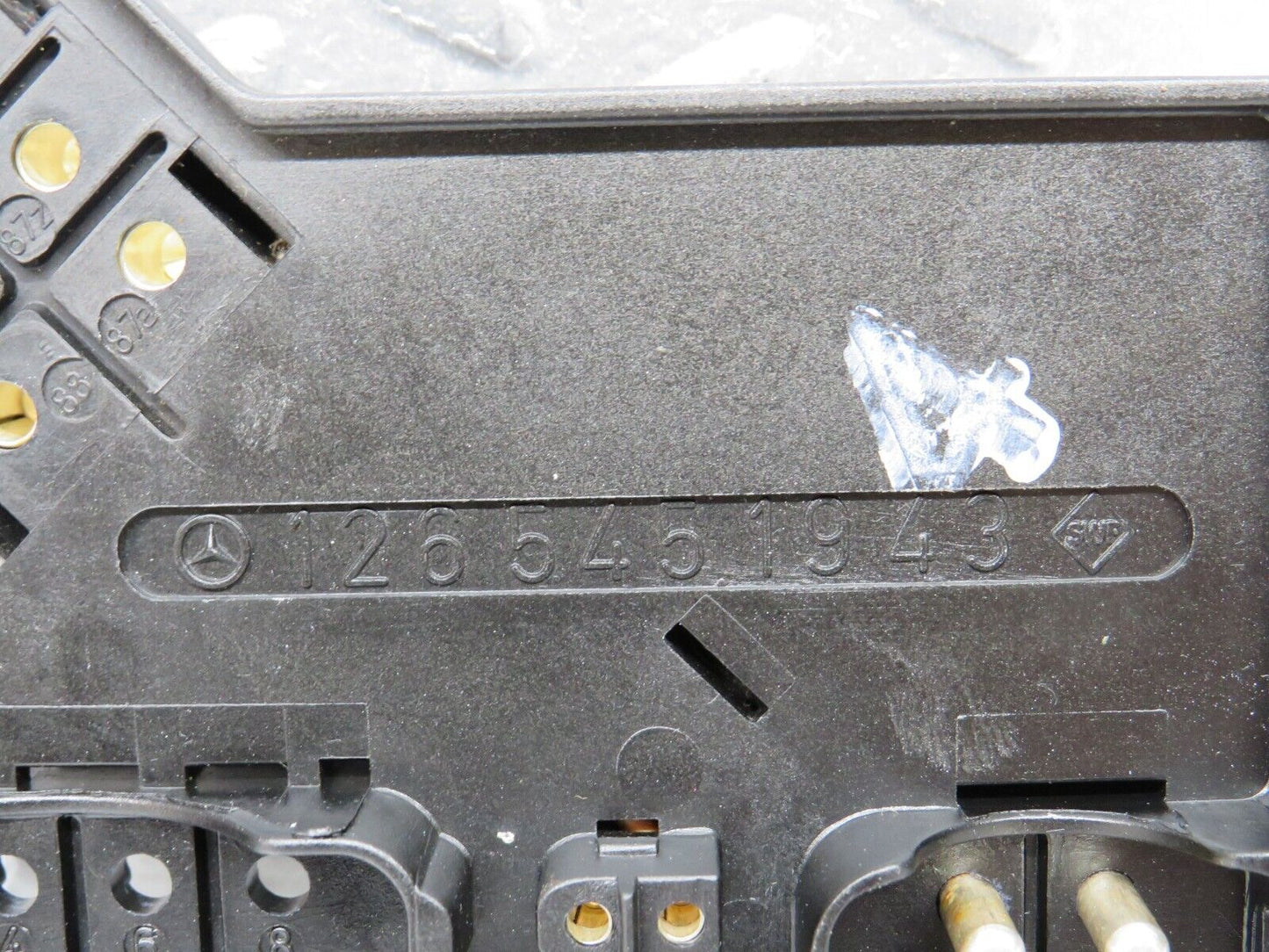 37102 Mercedes-Benz C126 420SEC Coupe Connection Plate For Passenger Seat 1265451943